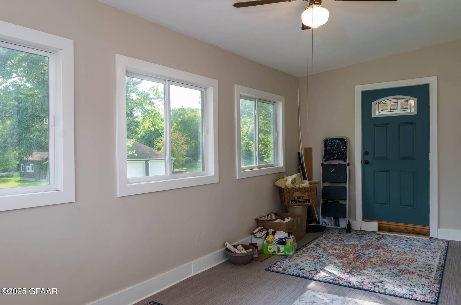 623 CENTRAL Street N