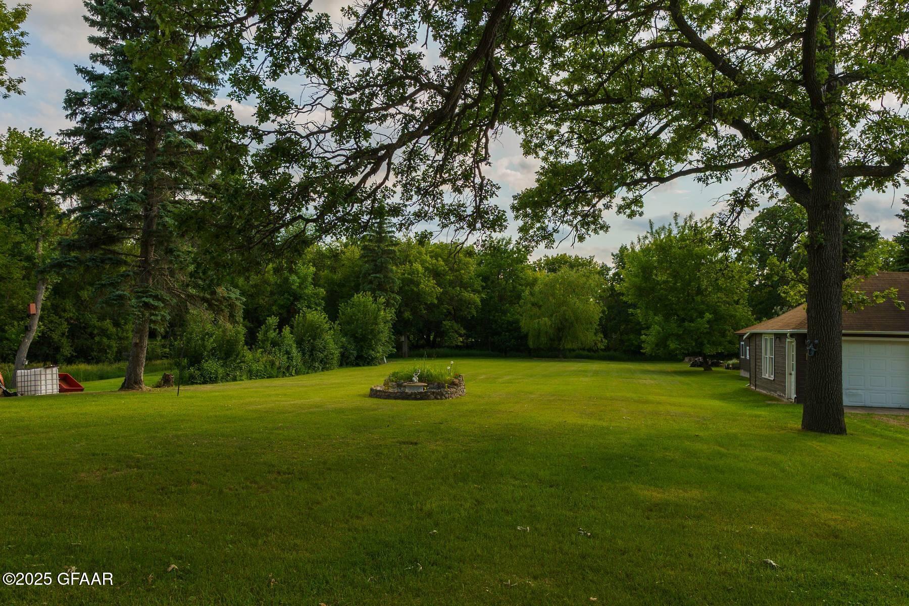 623 CENTRAL Street N