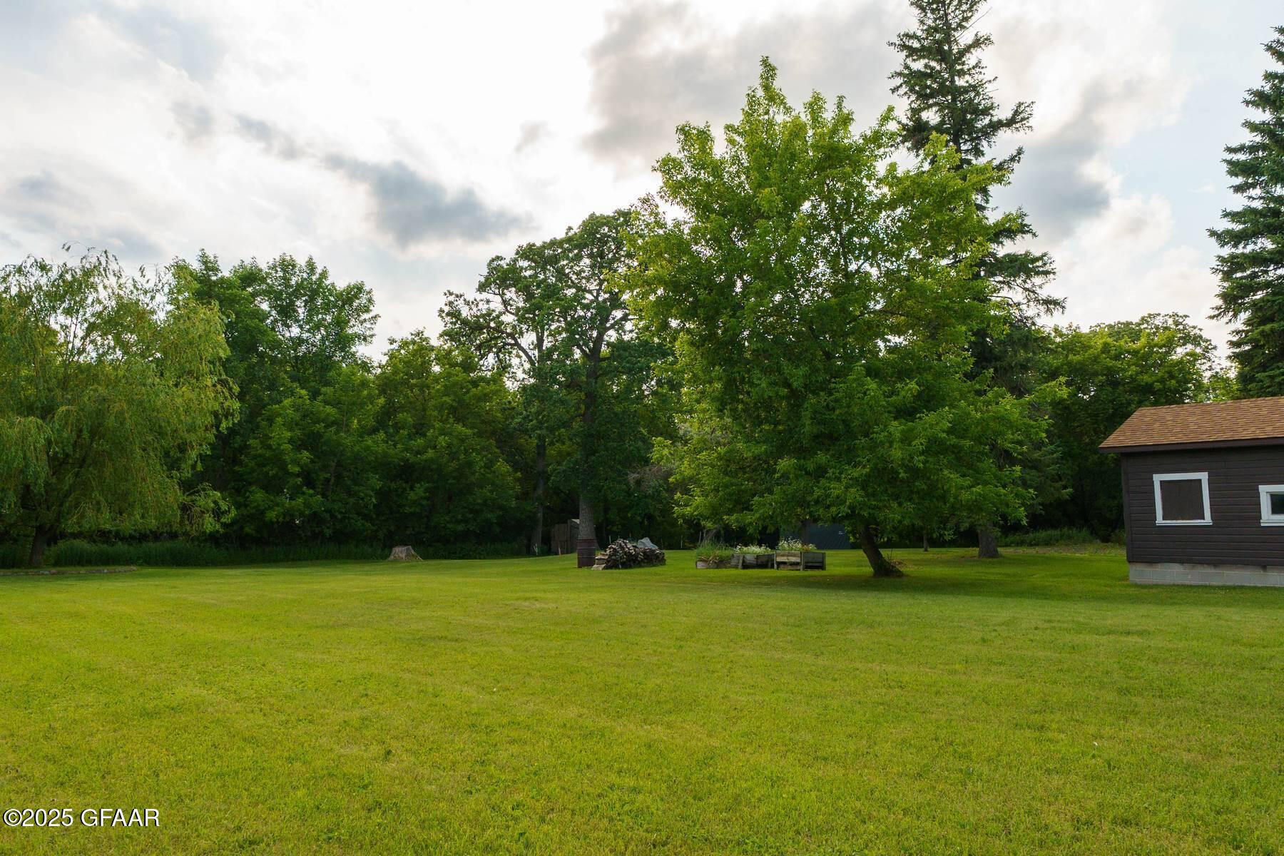 623 CENTRAL Street N