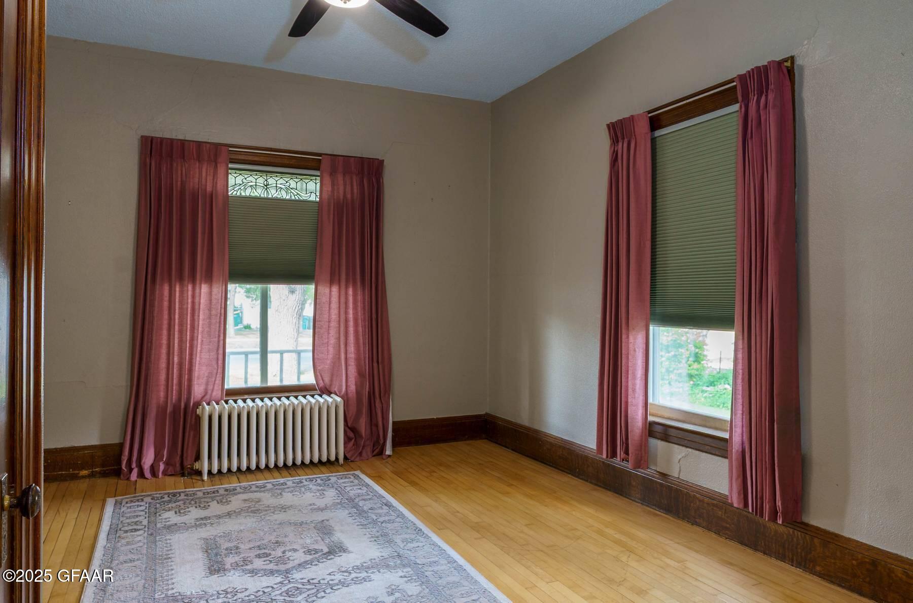 623 CENTRAL Street N