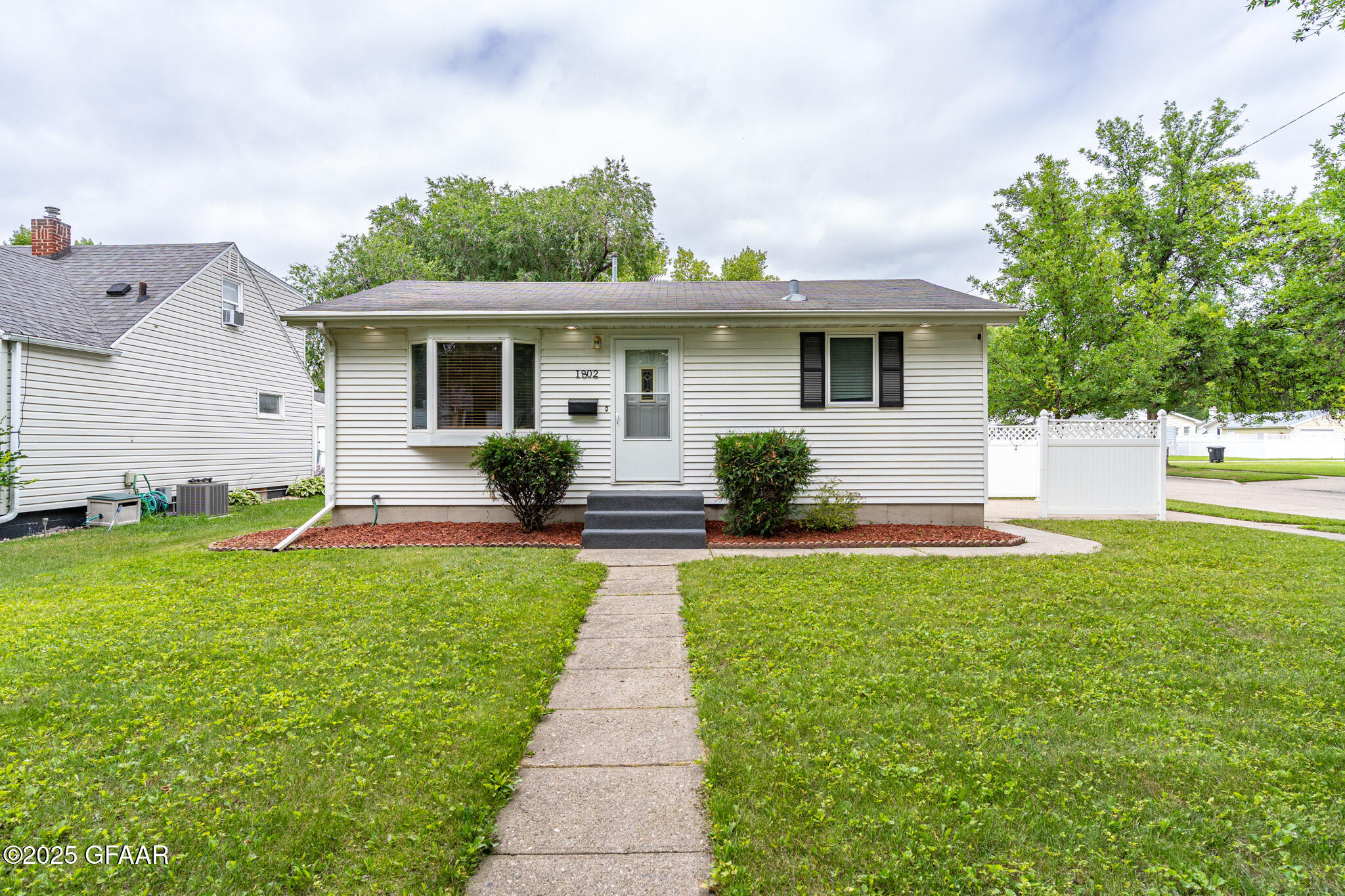 1802 9TH Avenue N