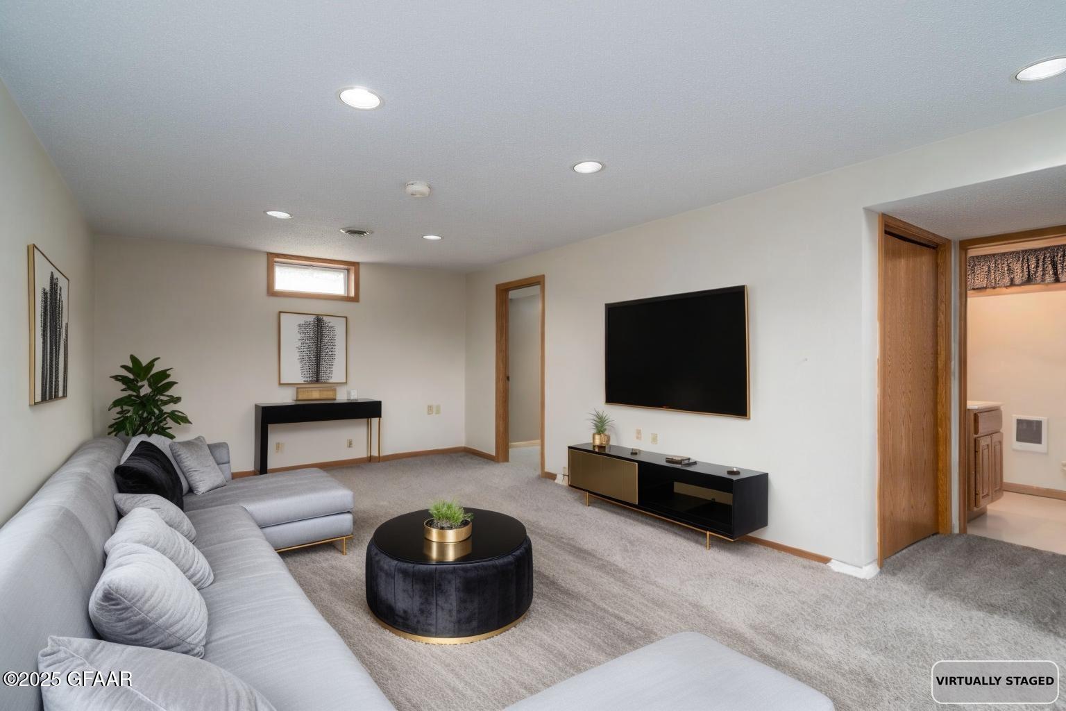 1802 9TH Avenue N