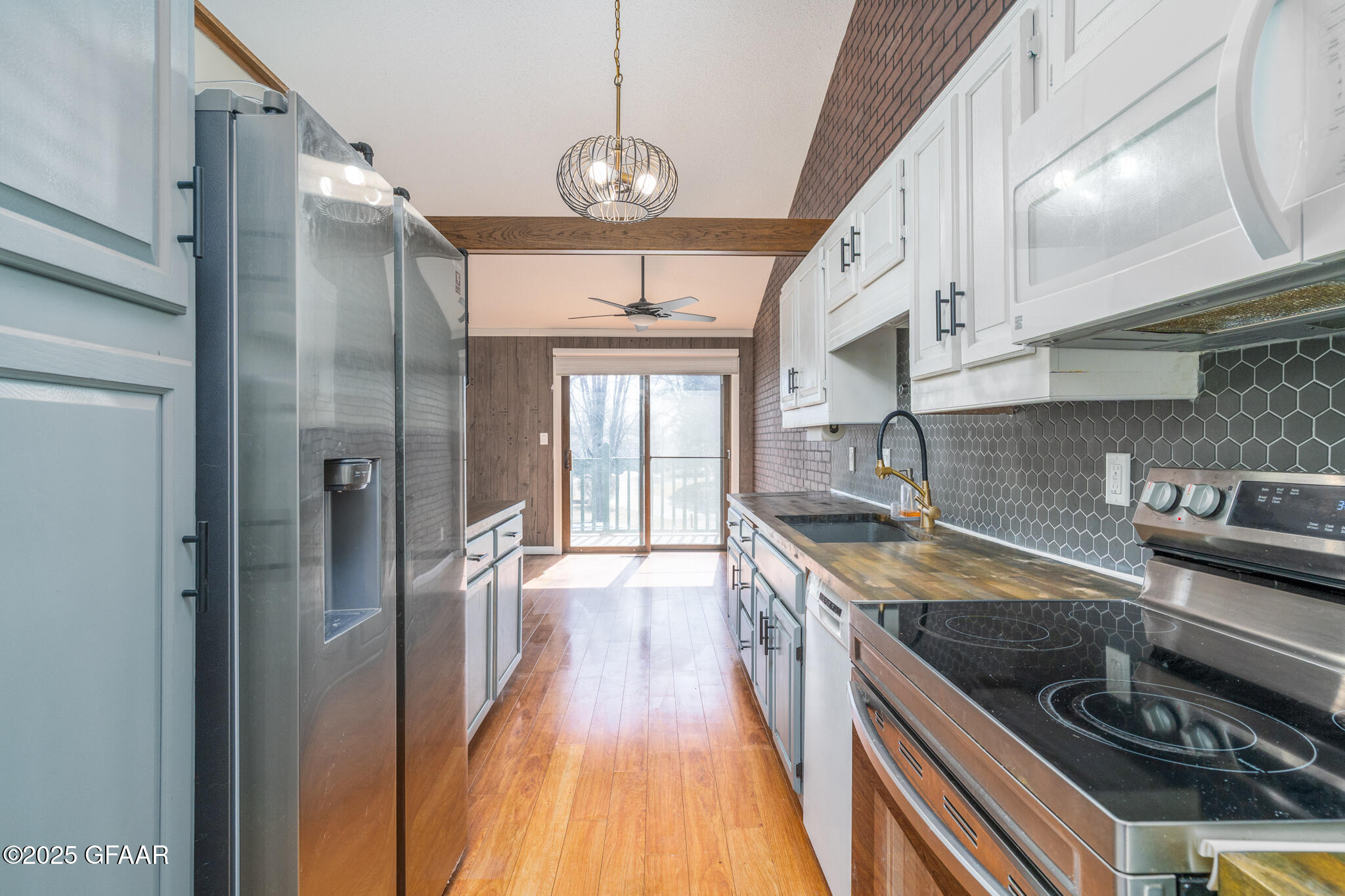 815 40TH Avenue S, E119