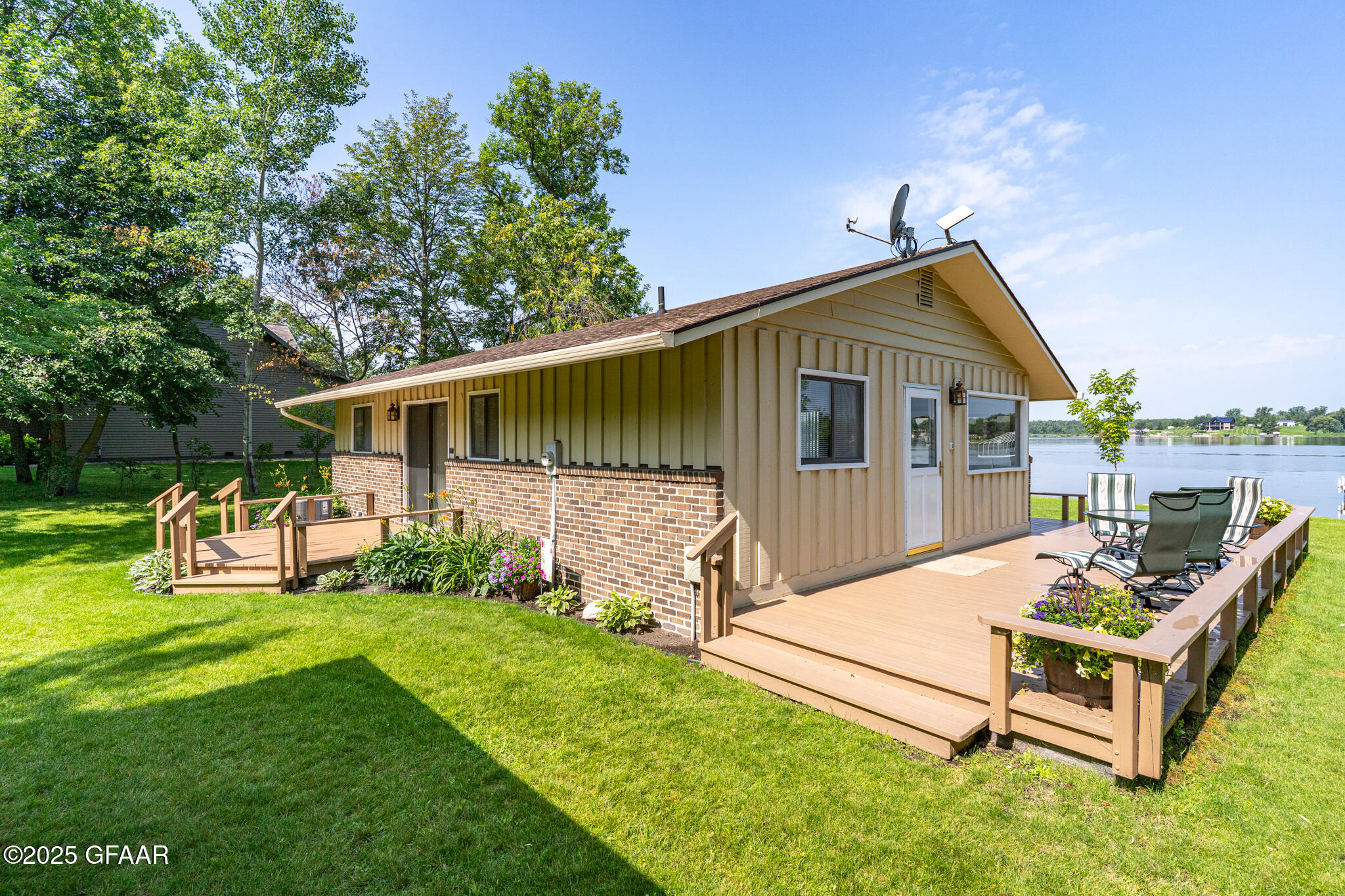 34531 E TRINITY PT Road SE