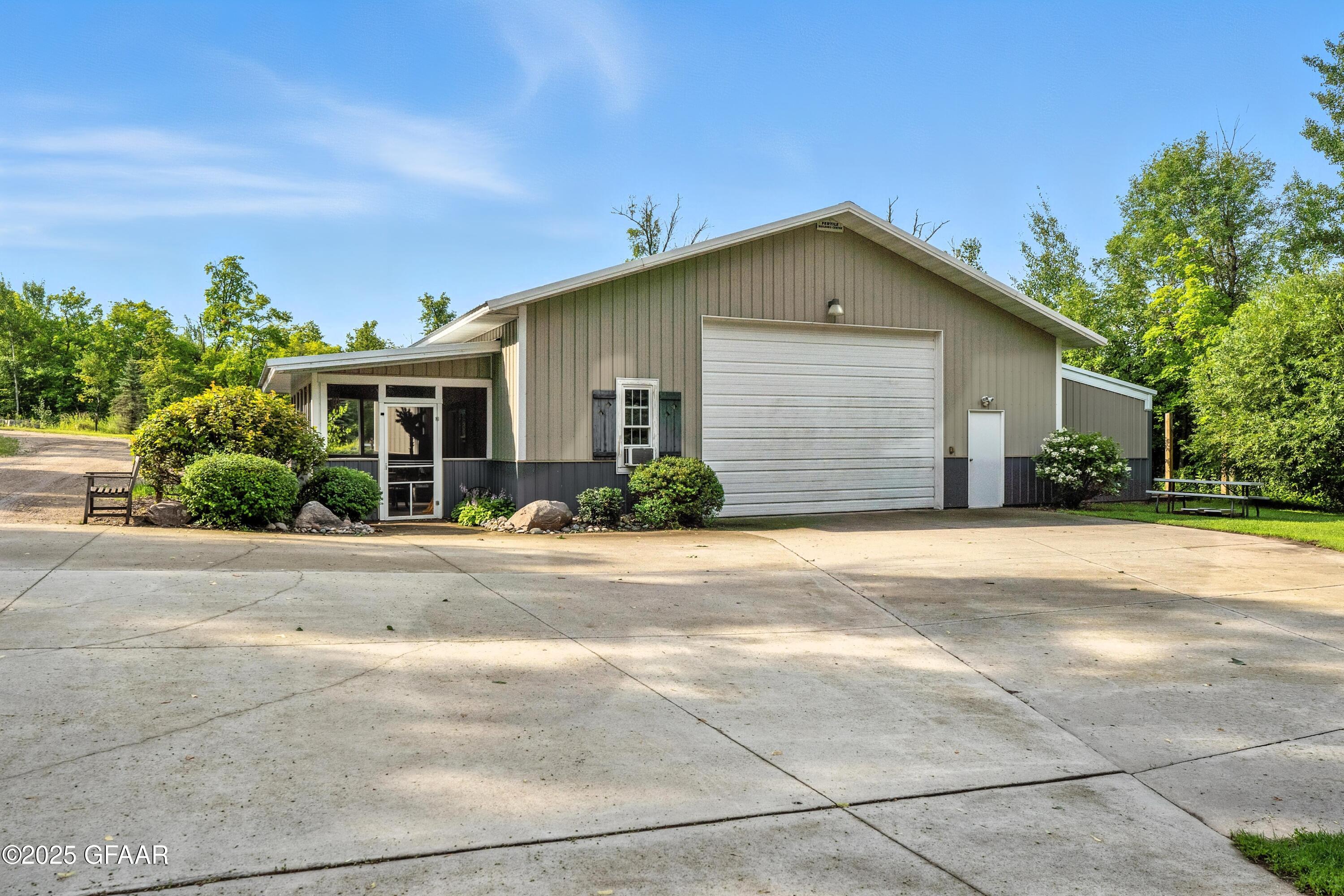 14316 MAPLE Drive SE