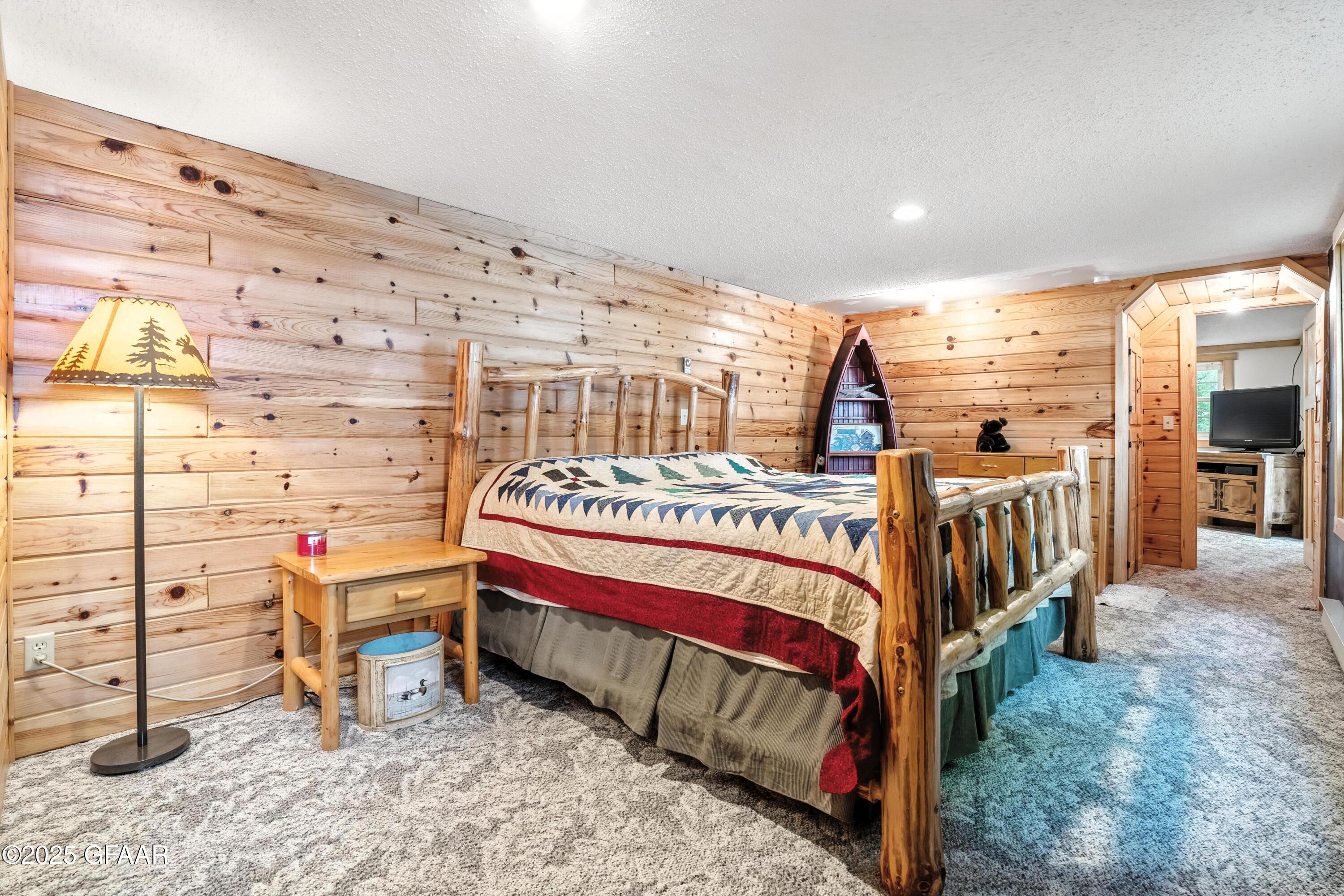 14316 MAPLE Drive SE