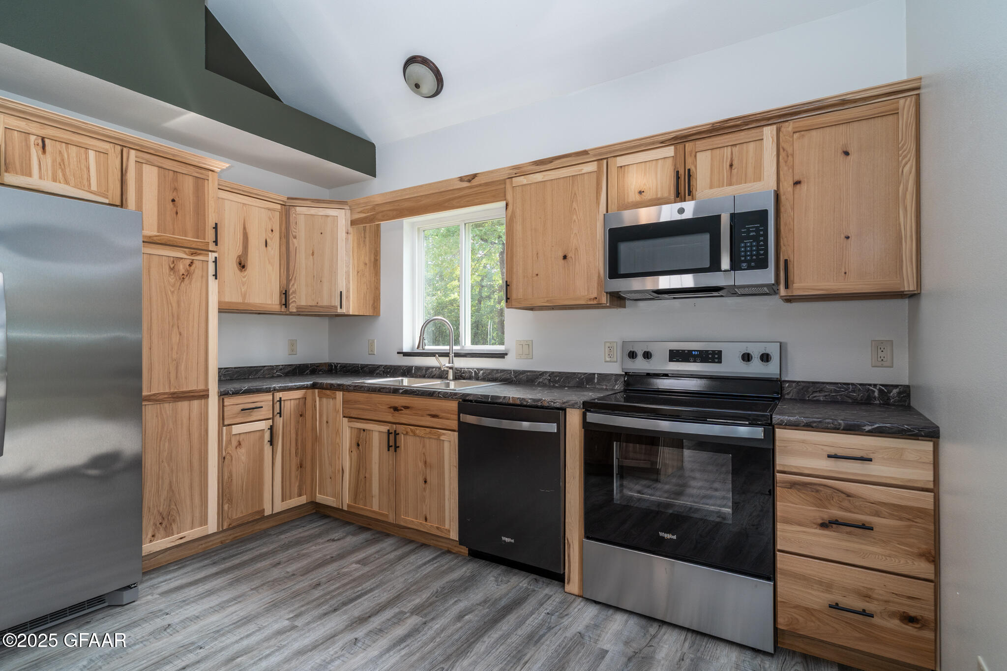 14073 RED OAK Road SE