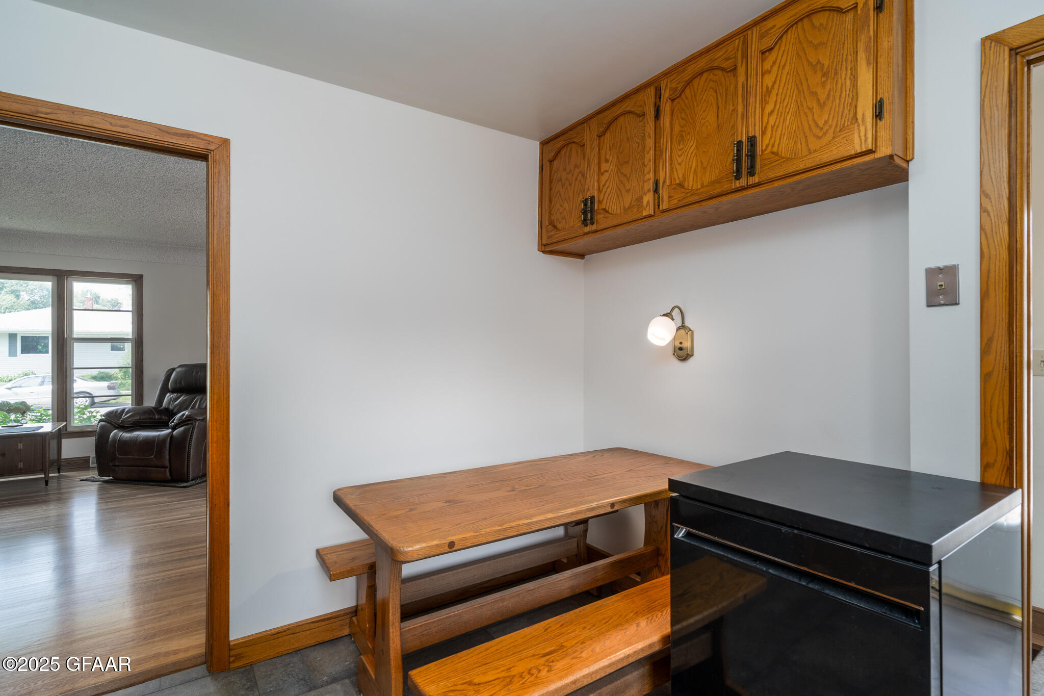 2215 COTTONWOOD Street