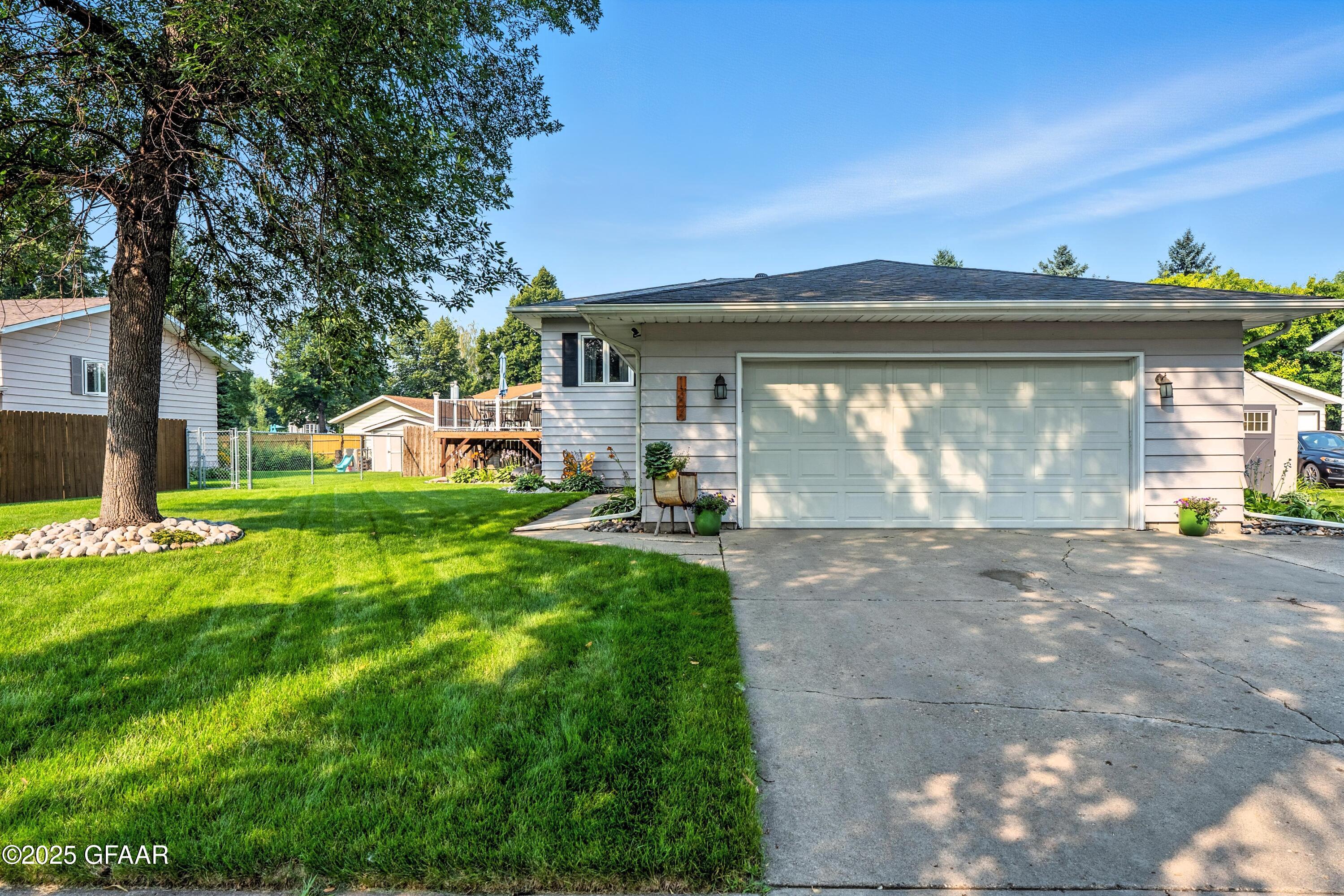 1306 RIDER Road