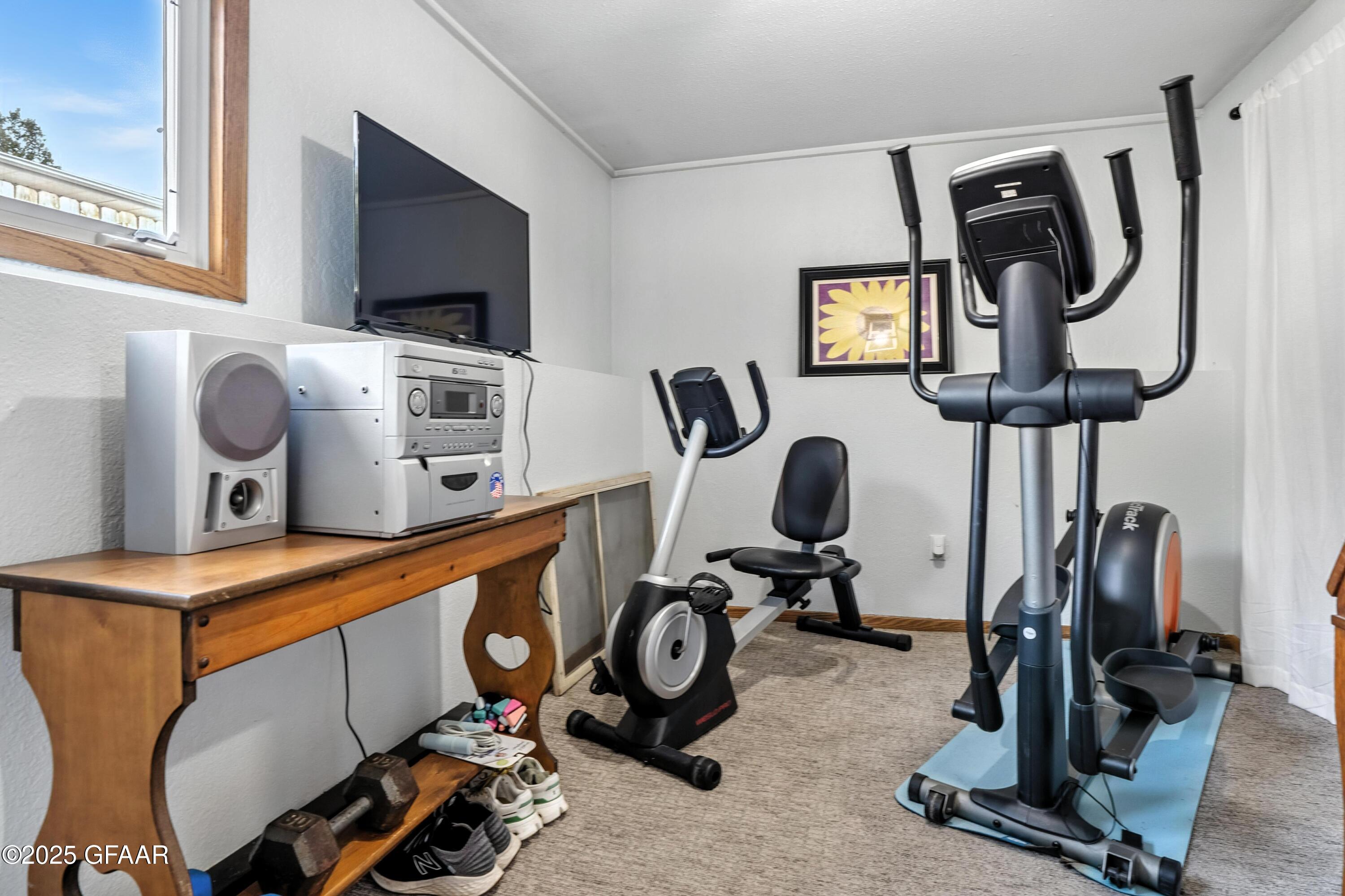 1306 RIDER Road