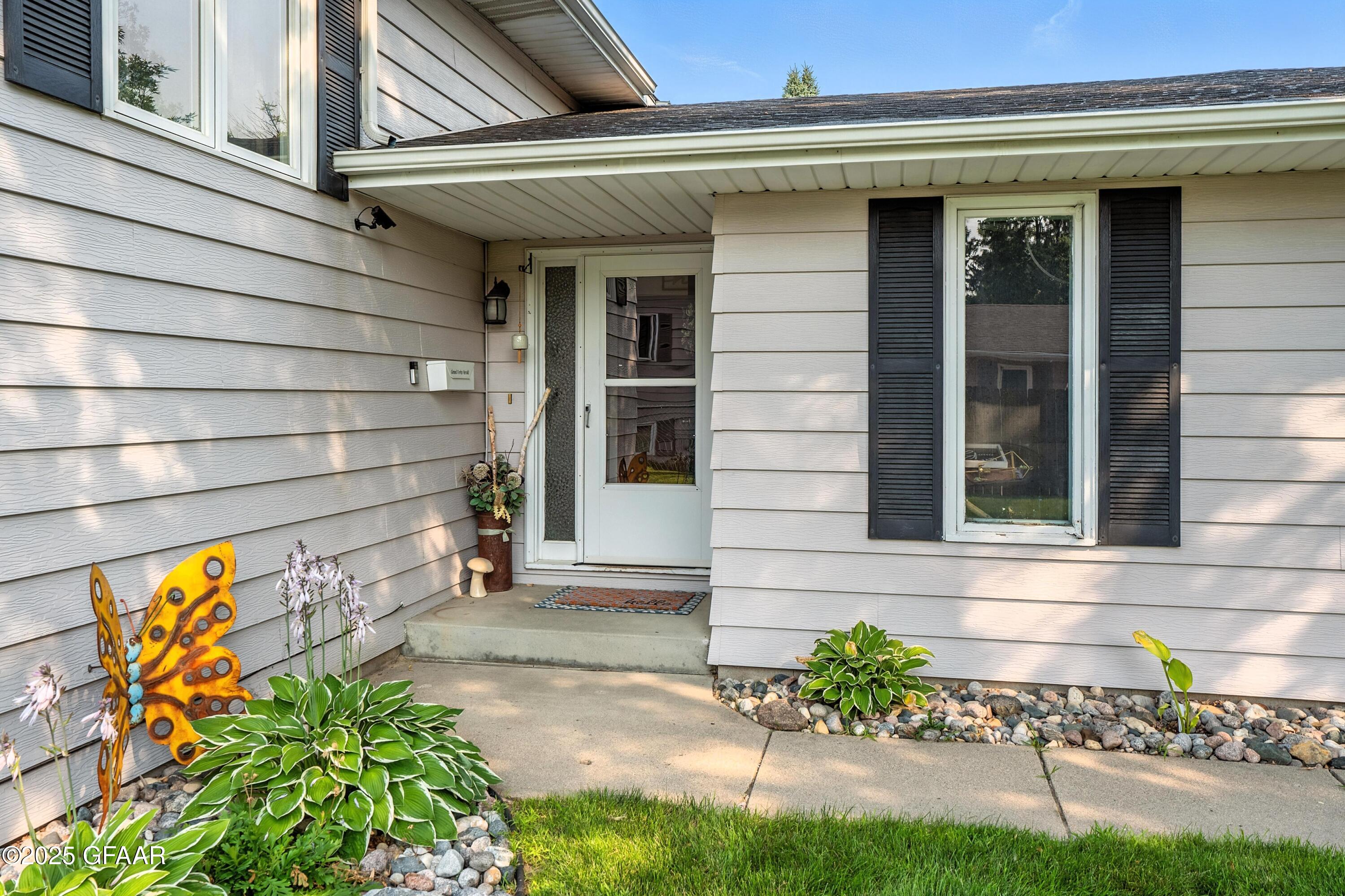 1306 RIDER Road