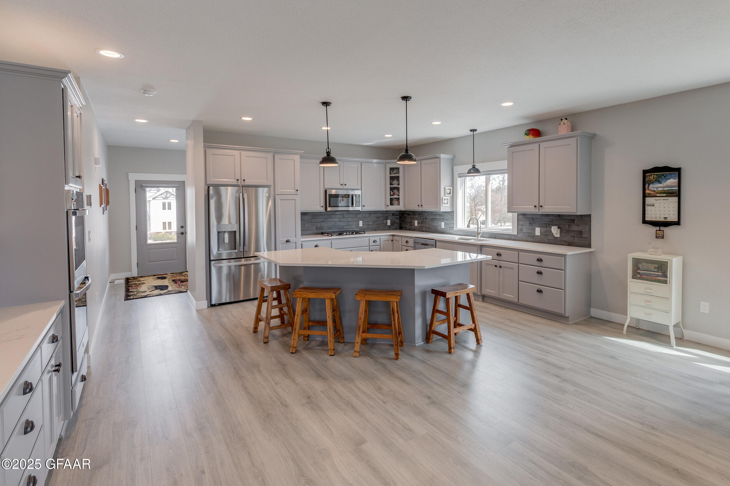 6461 KABEKONA BEACH Road NW