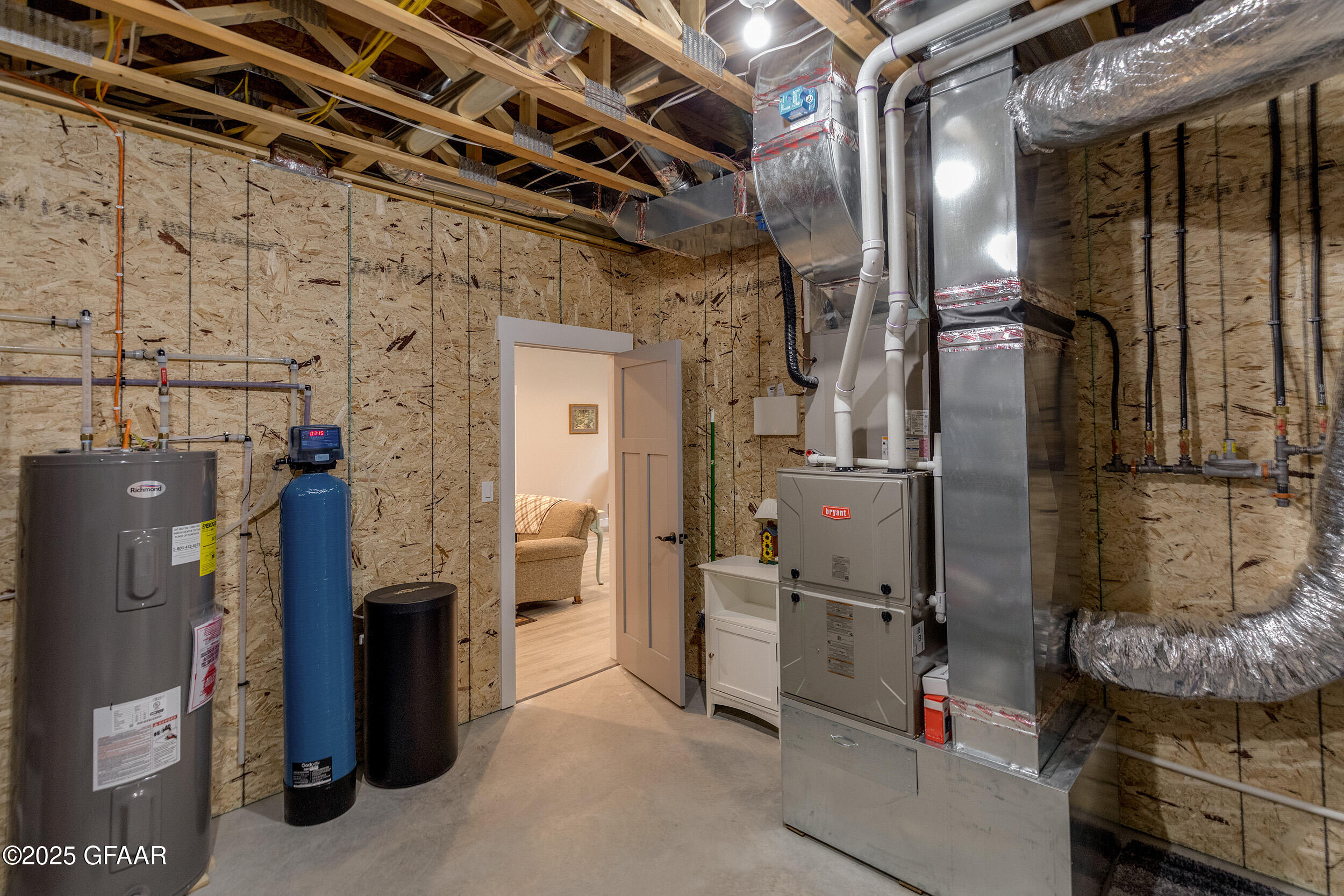 6461 KABEKONA BEACH Road NW