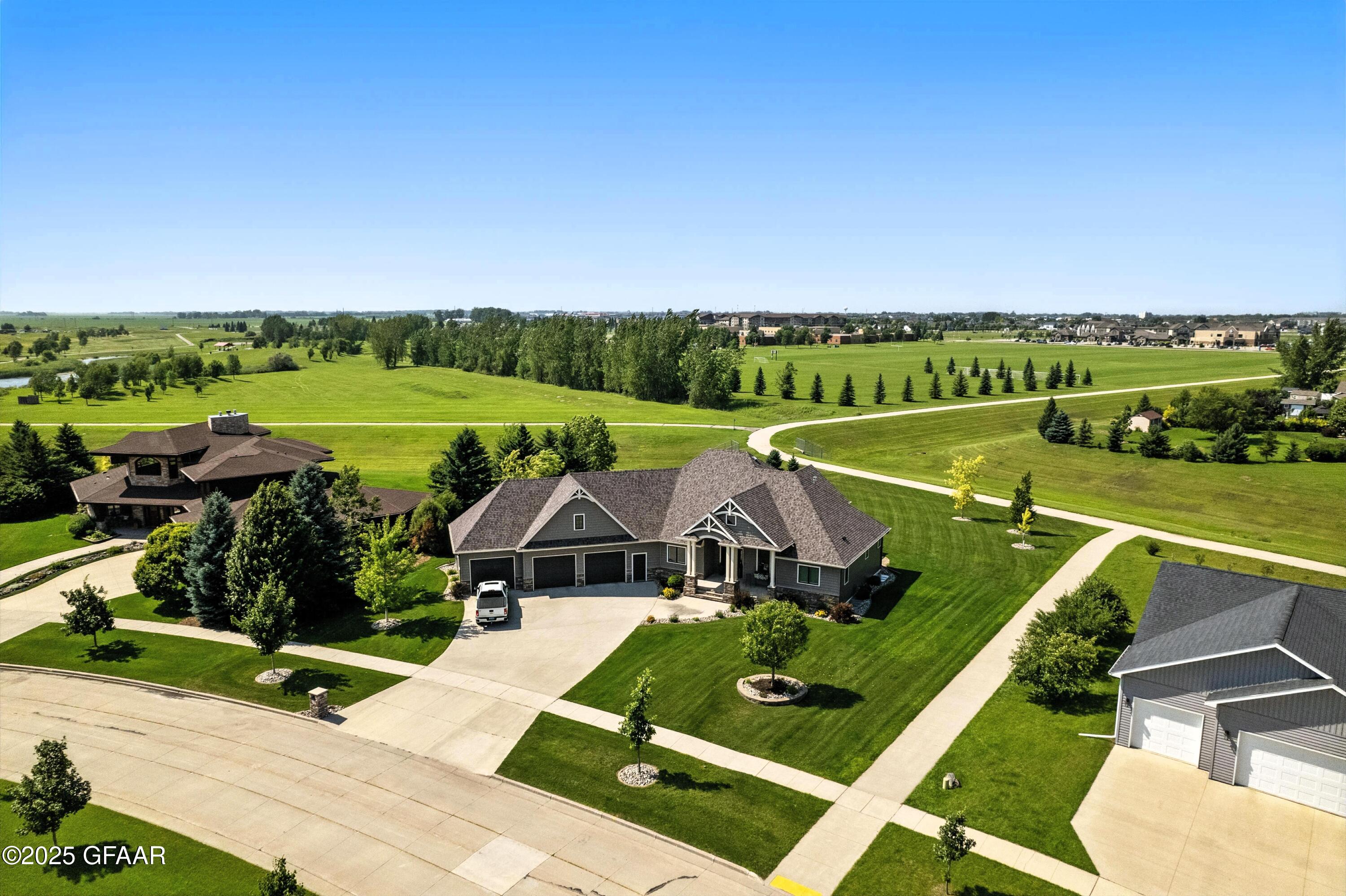 1488 KINGS VIEW Drive