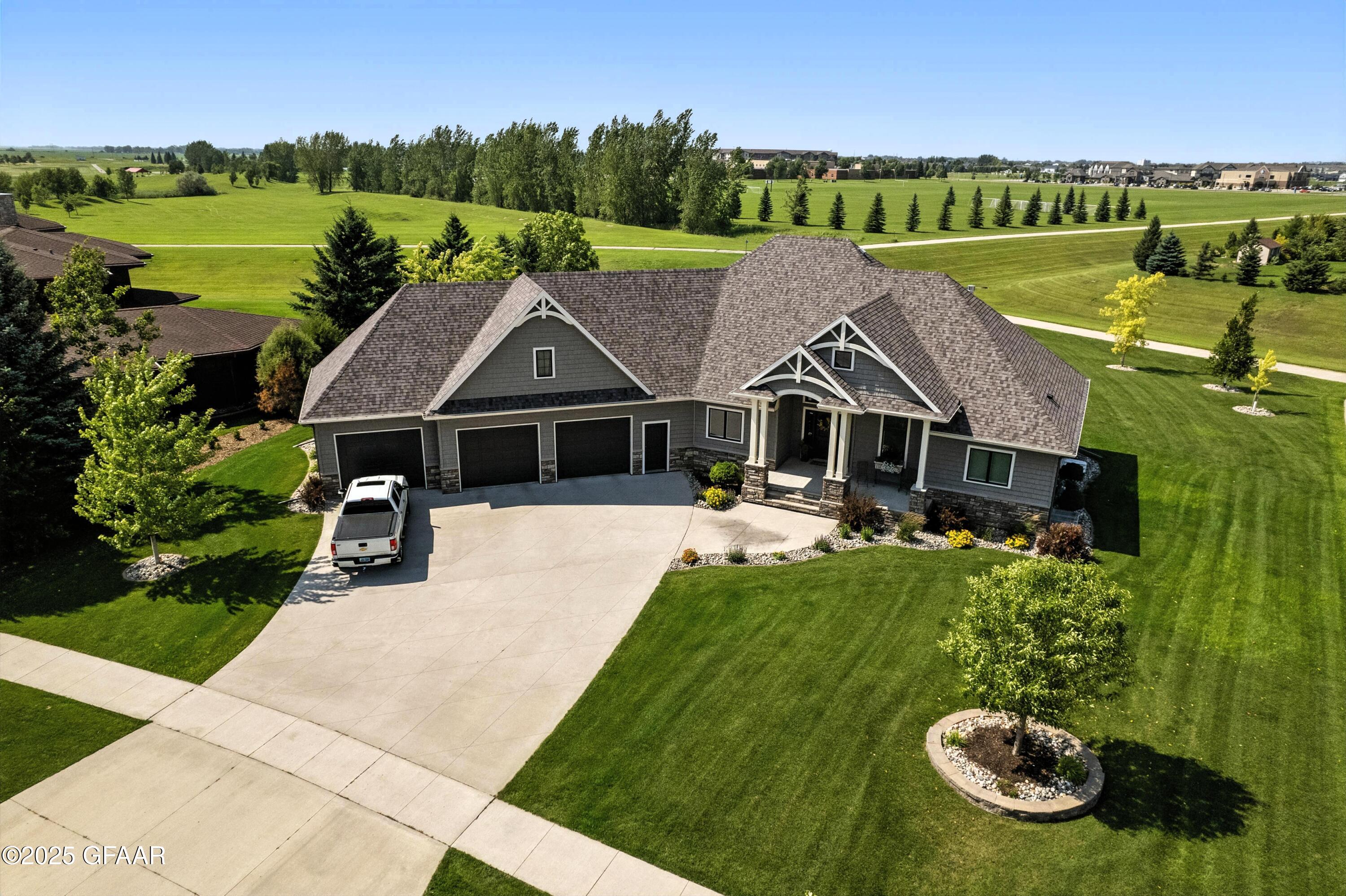 1488 KINGS VIEW Drive