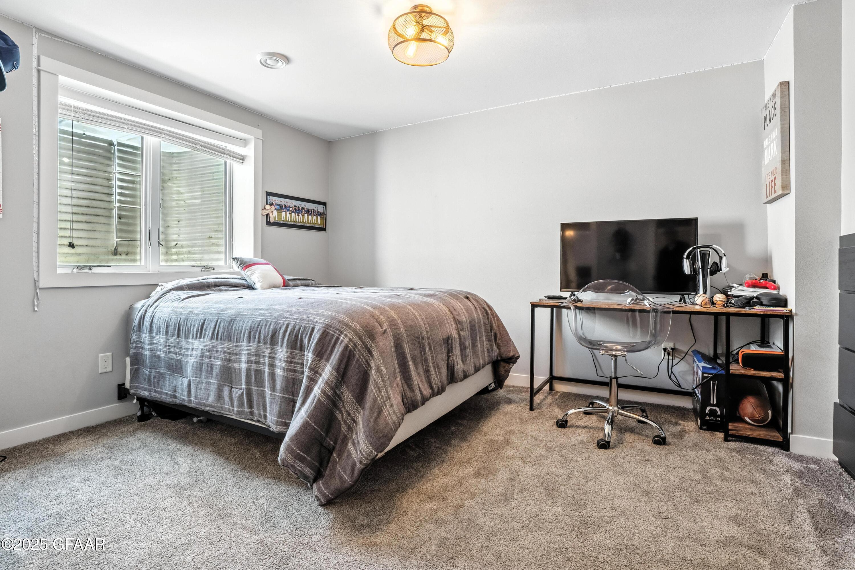 1488 KINGS VIEW Drive