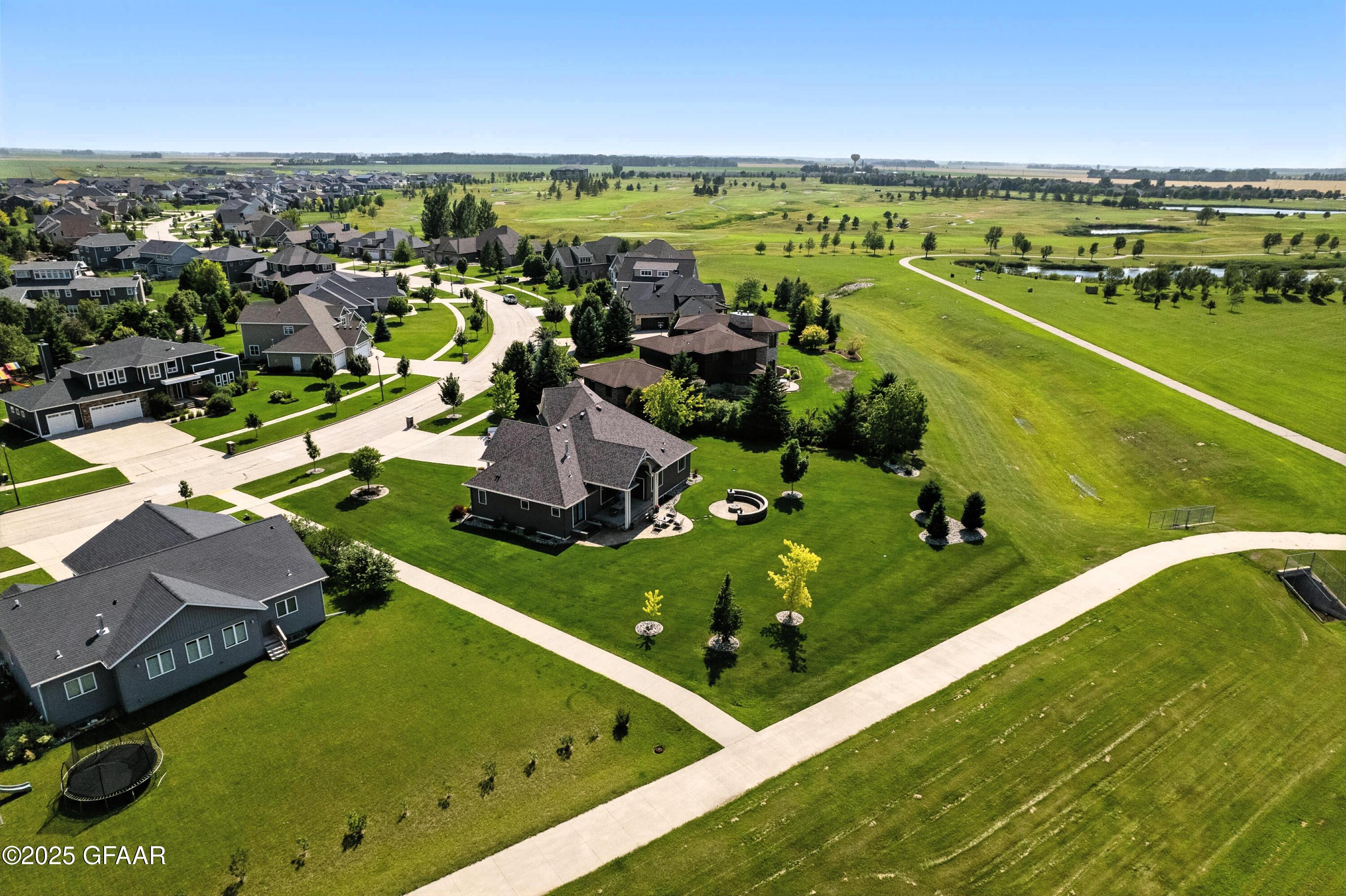 1488 KINGS VIEW Drive