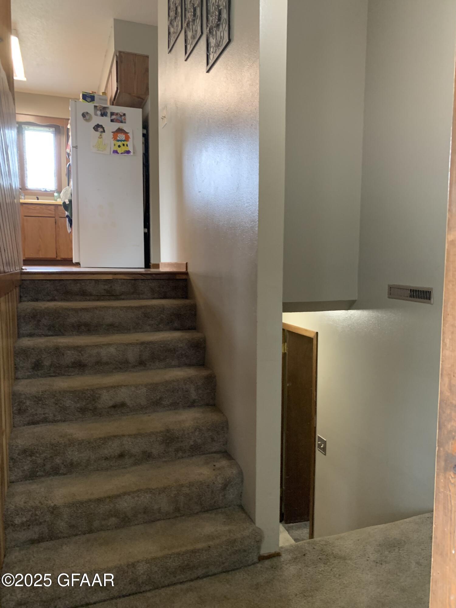 807 6TH Street