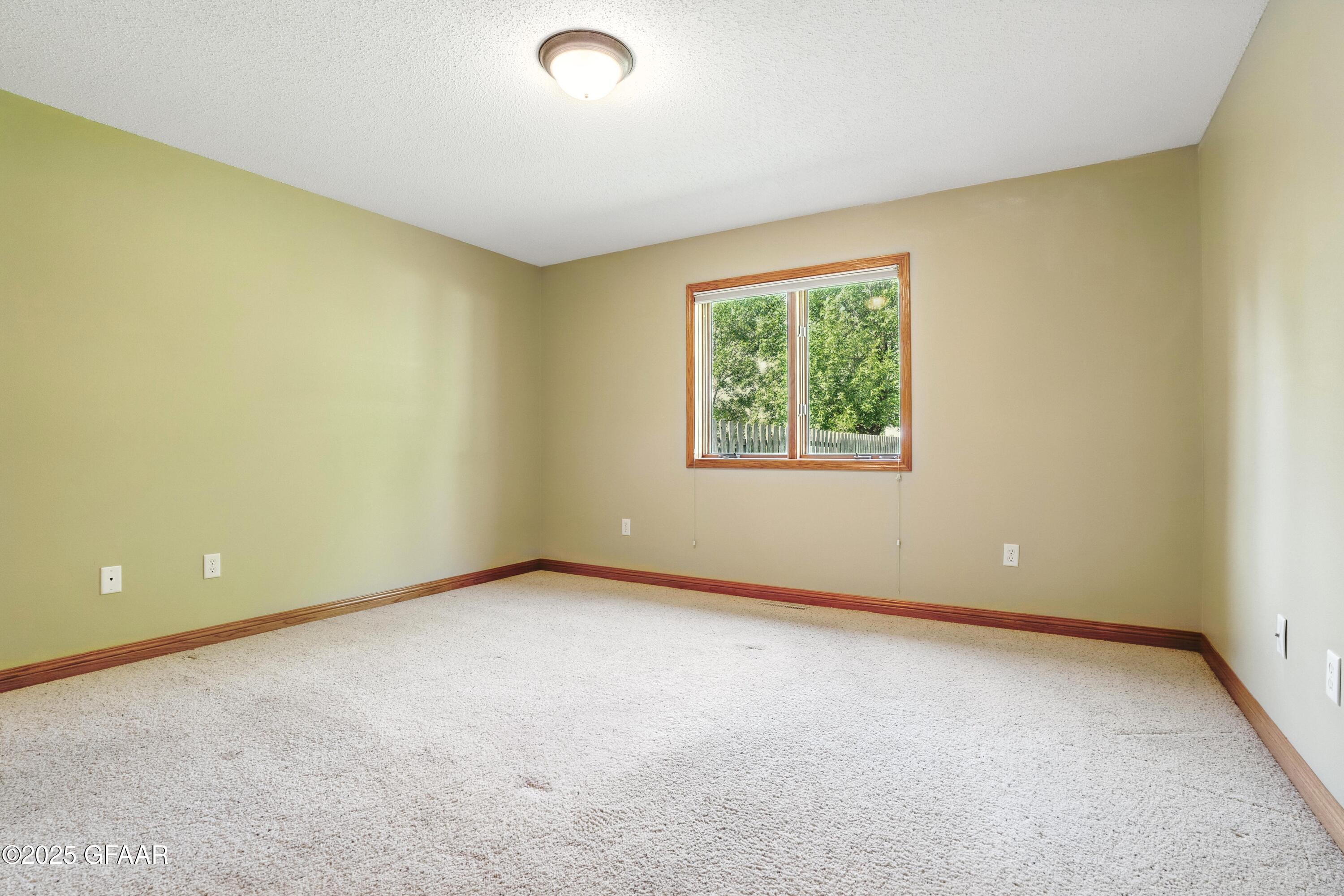 2521 PEMBROOKE Drive