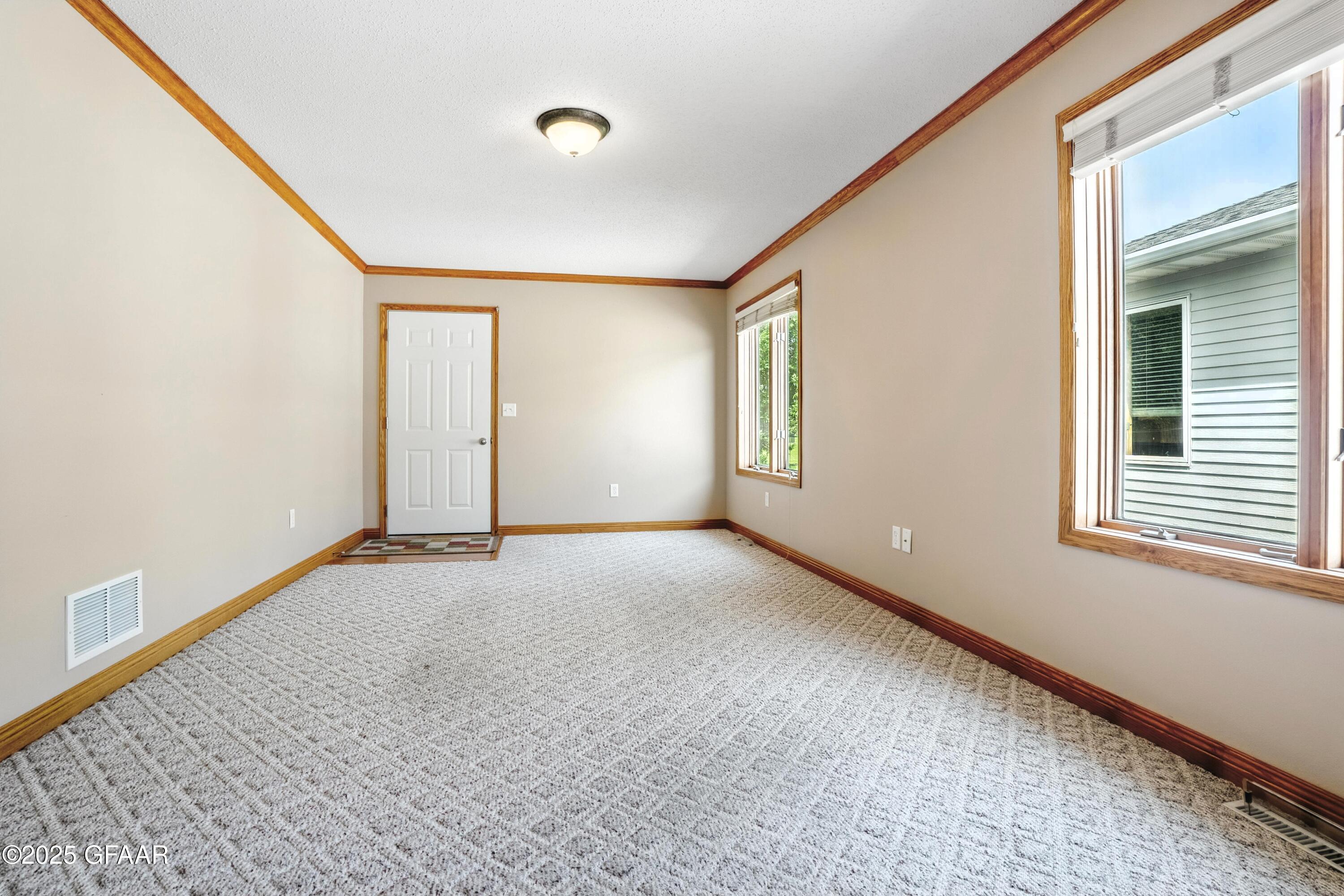 2521 PEMBROOKE Drive