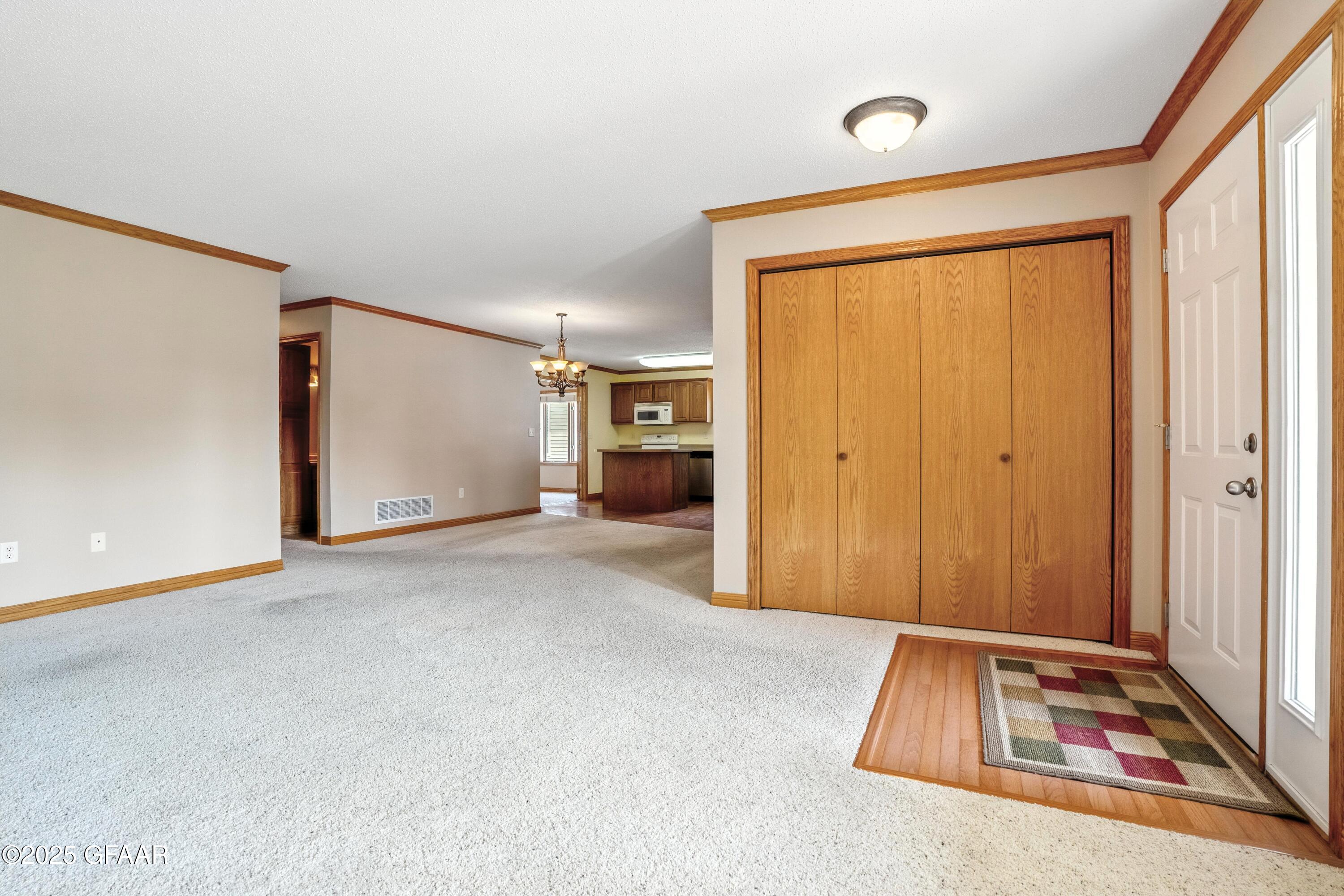 2521 PEMBROOKE Drive