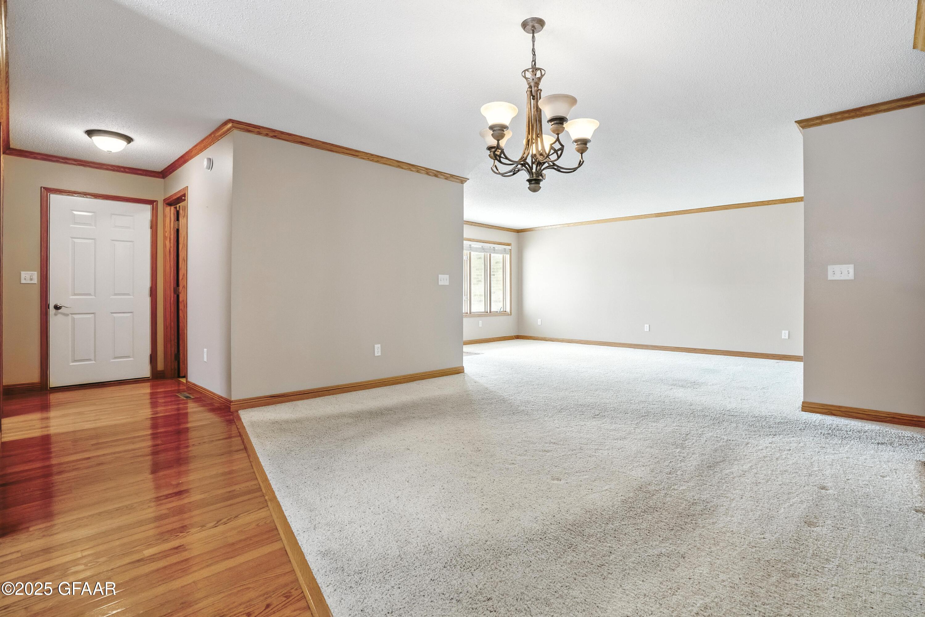 2521 PEMBROOKE Drive