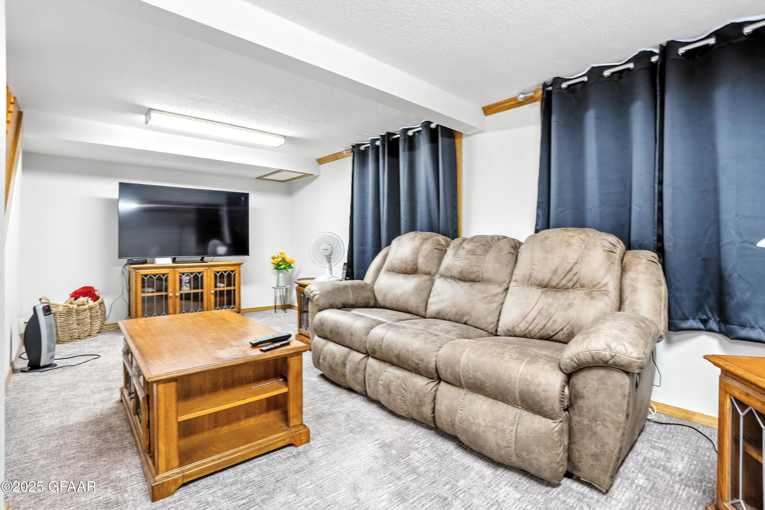 213 ROCK ISLAND Drive
