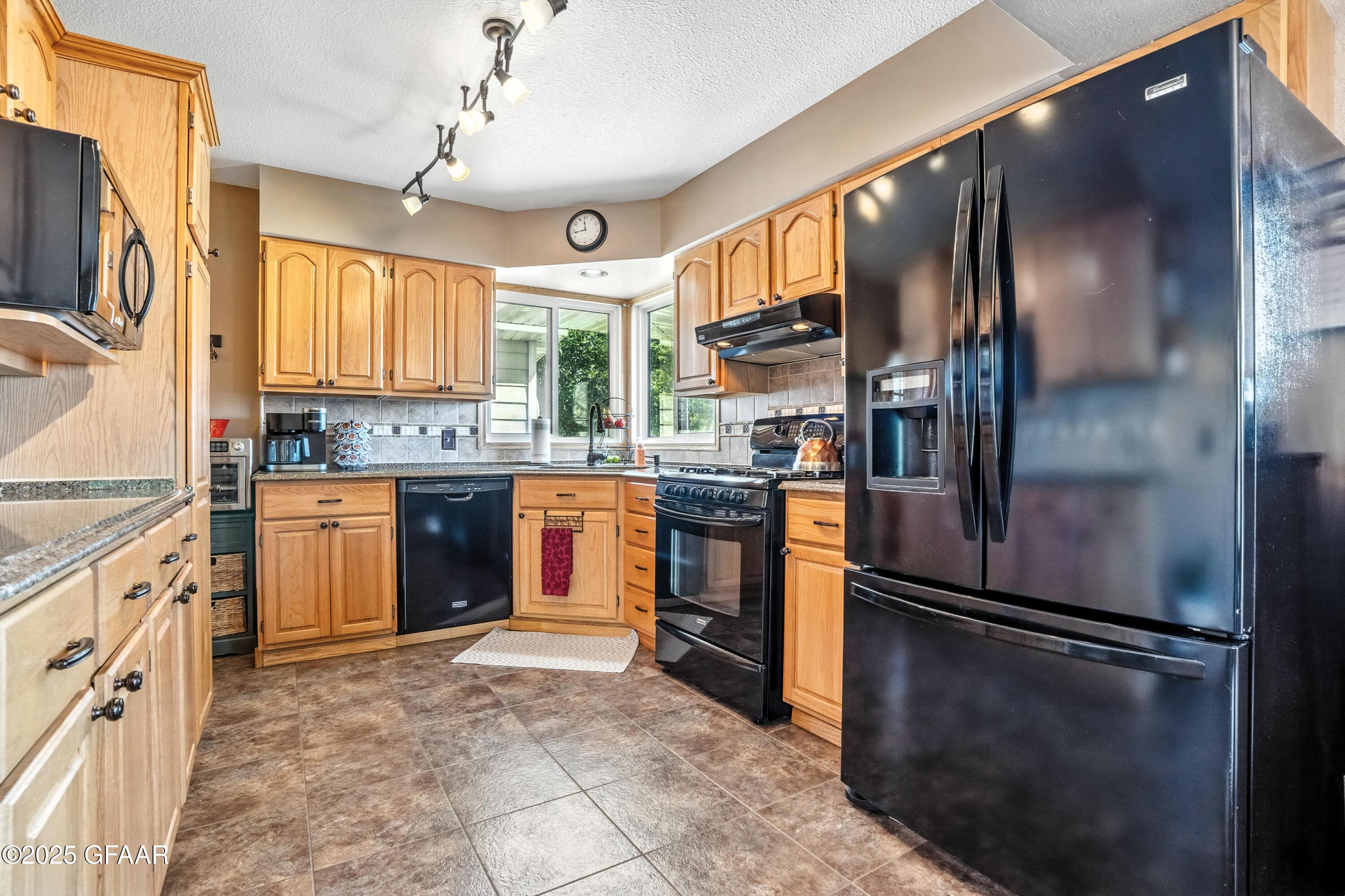 213 ROCK ISLAND Drive
