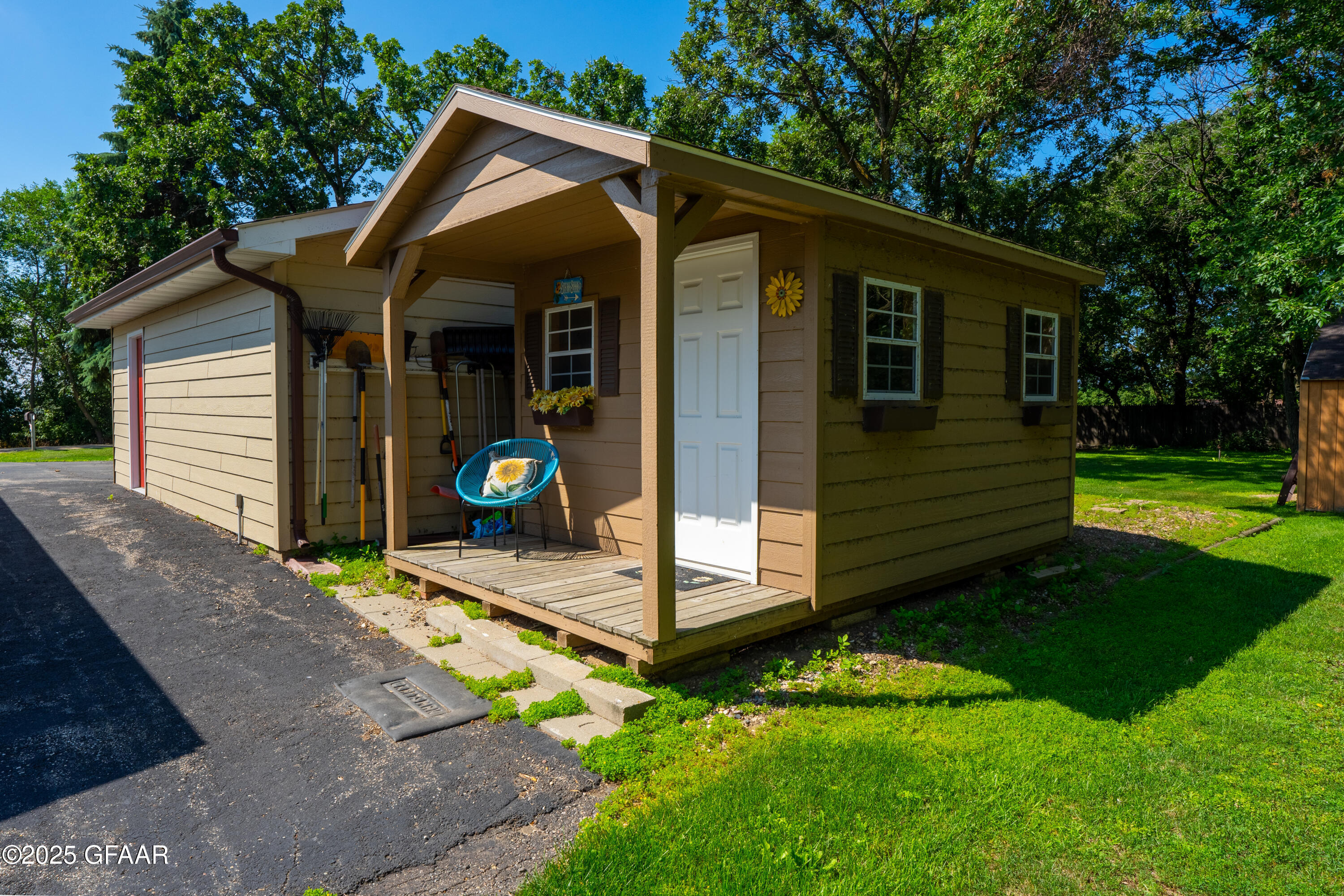 213 ROCK ISLAND Drive