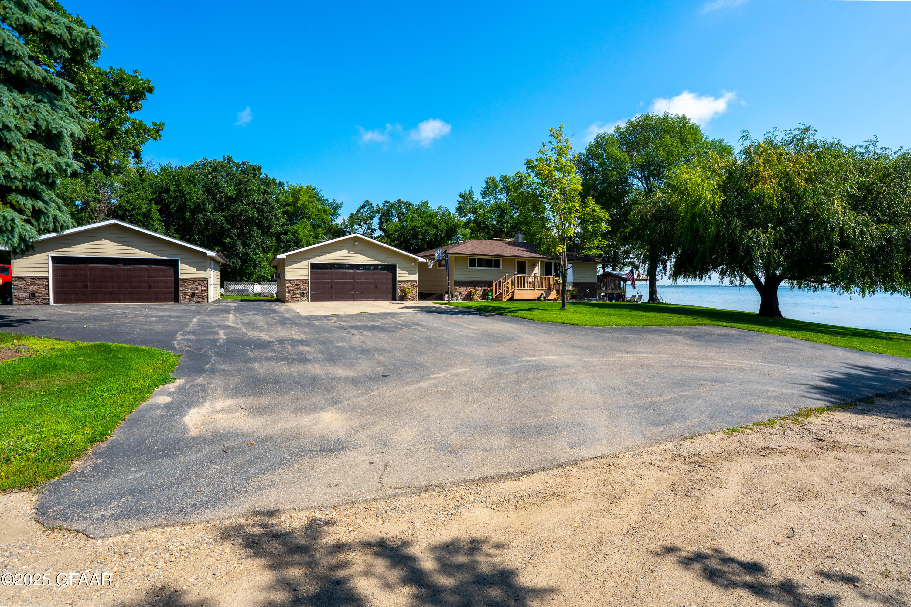 213 ROCK ISLAND Drive
