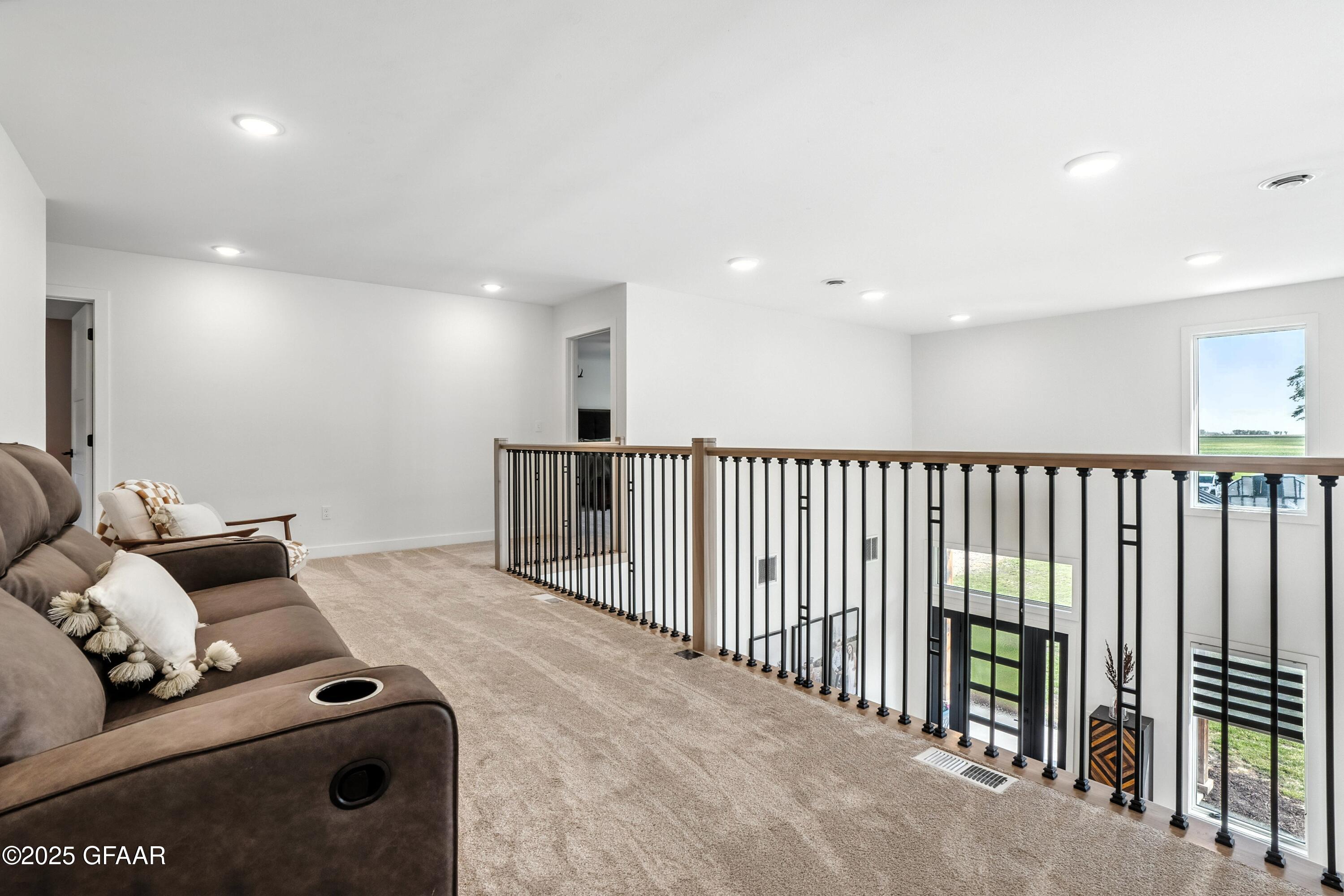 15435 16TH Street NE