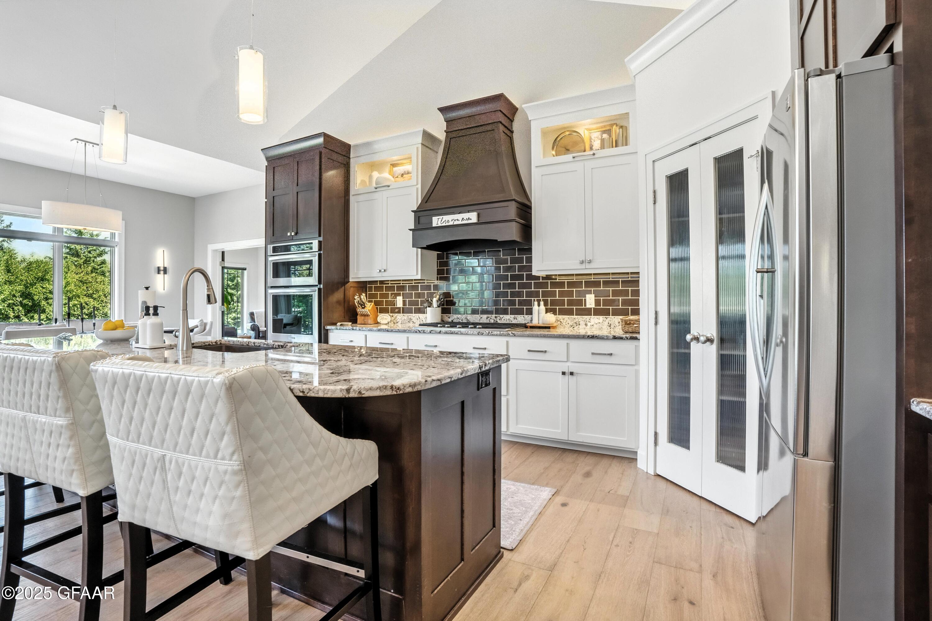 623 VINEYARD Drive
