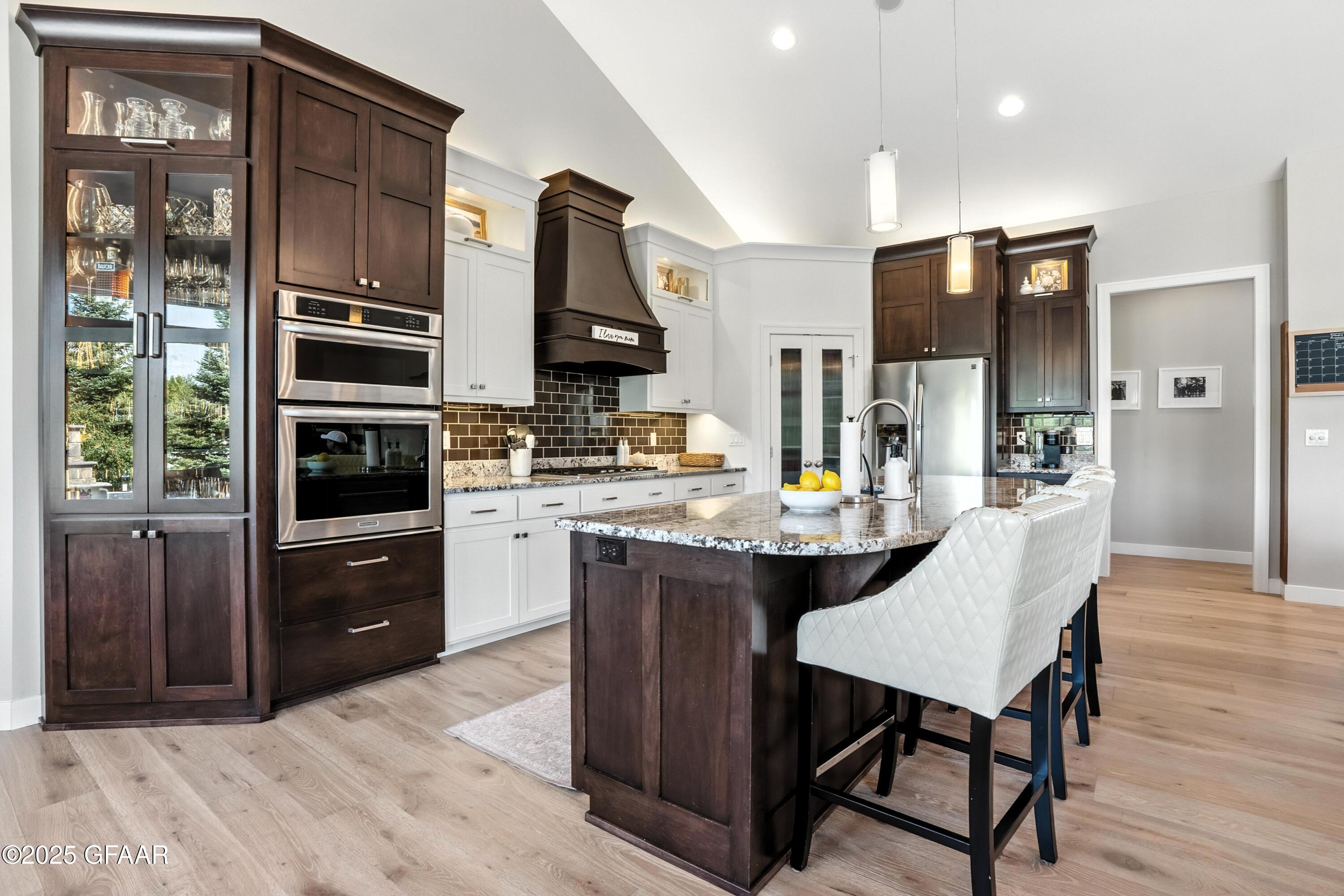 623 VINEYARD Drive