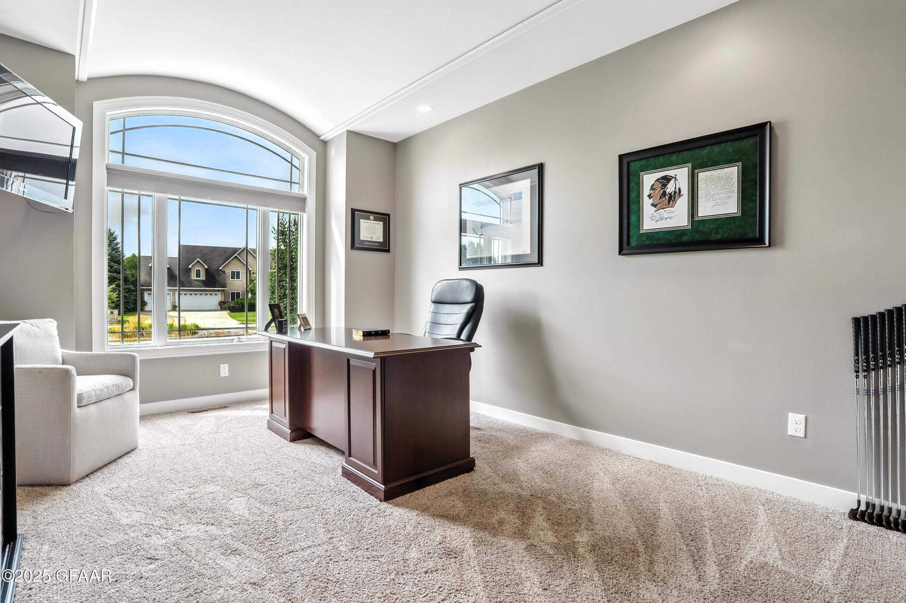 623 VINEYARD Drive