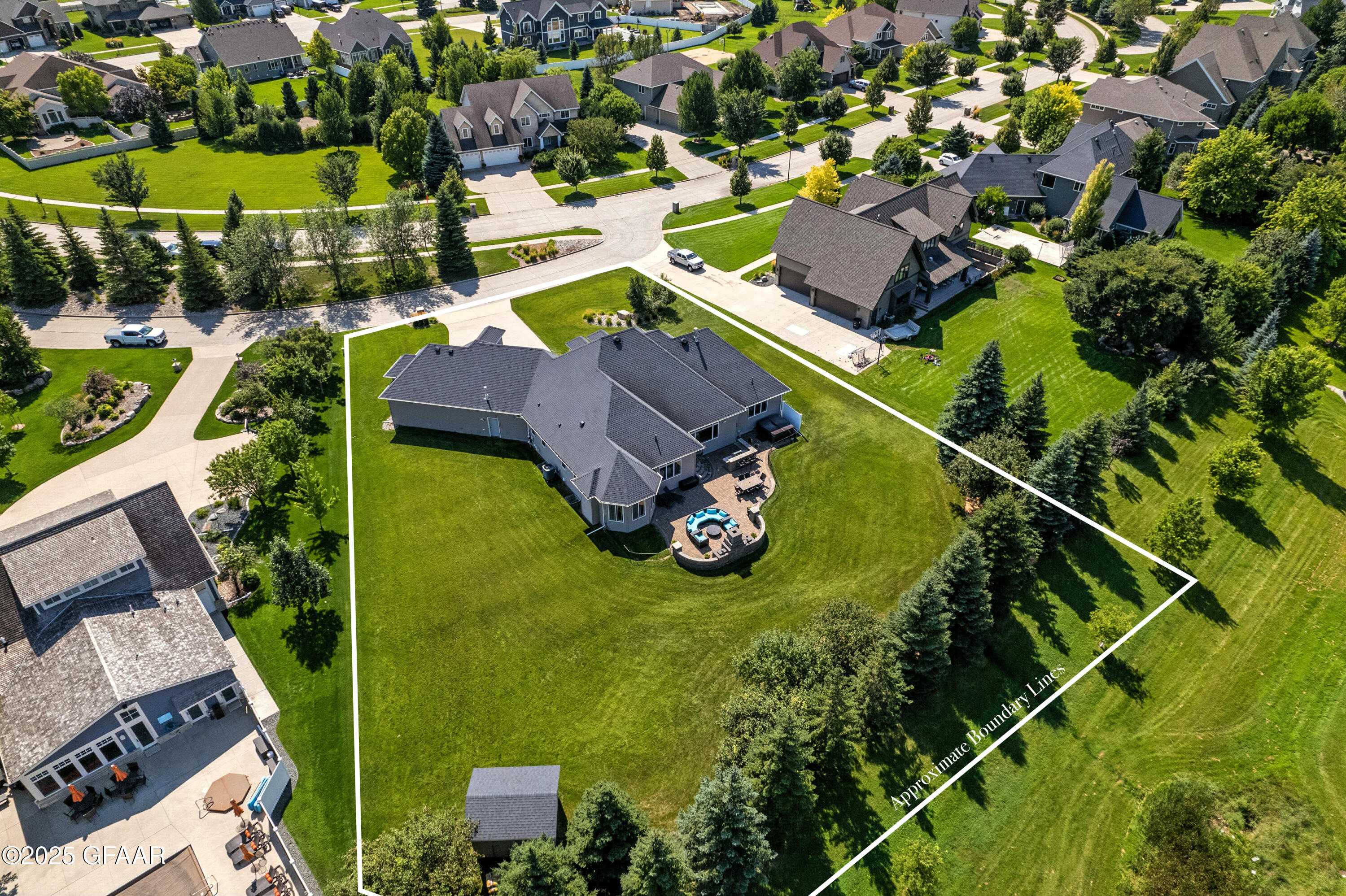 623 VINEYARD Drive