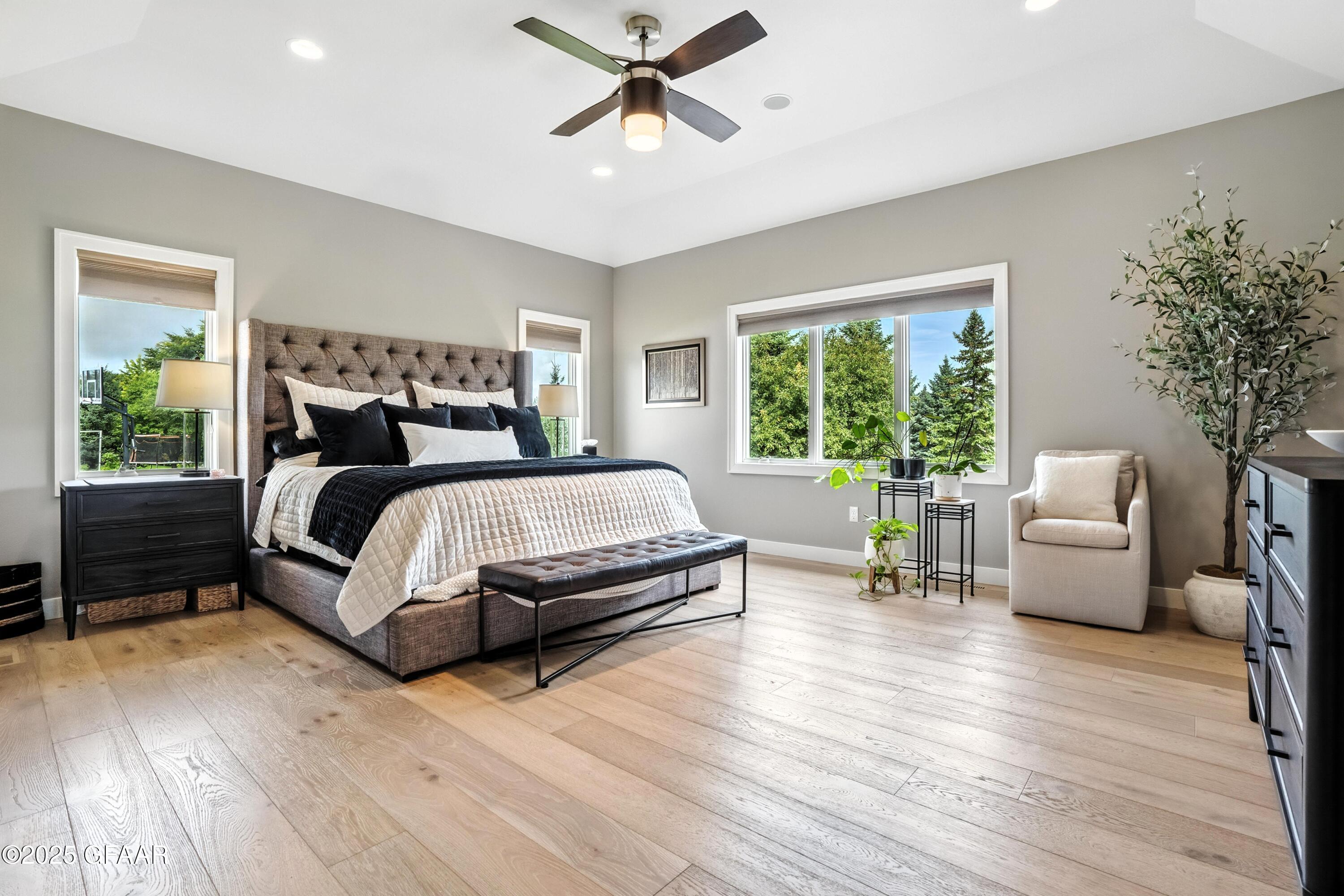 623 VINEYARD Drive