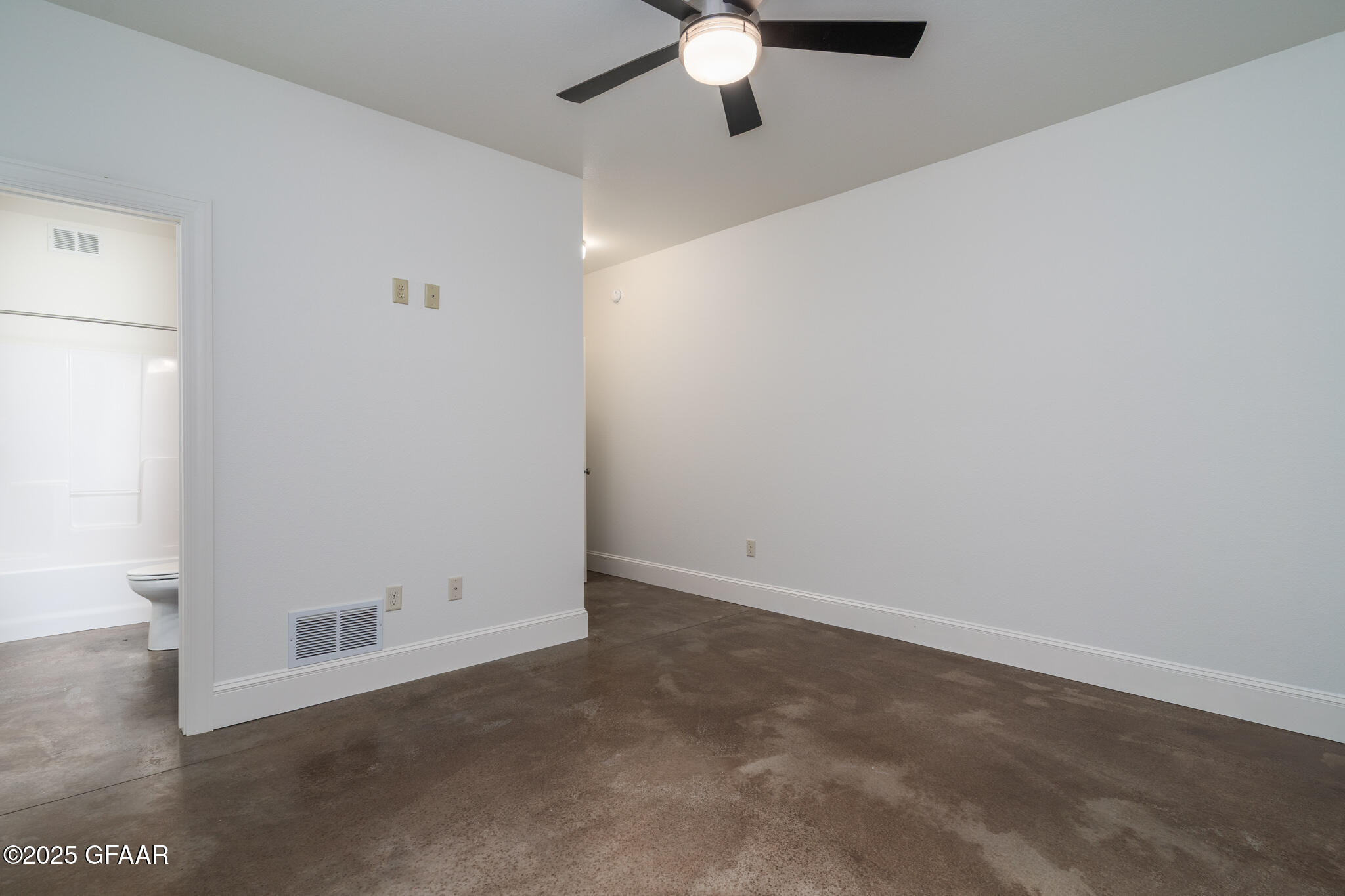 1759 LYDIA Circle