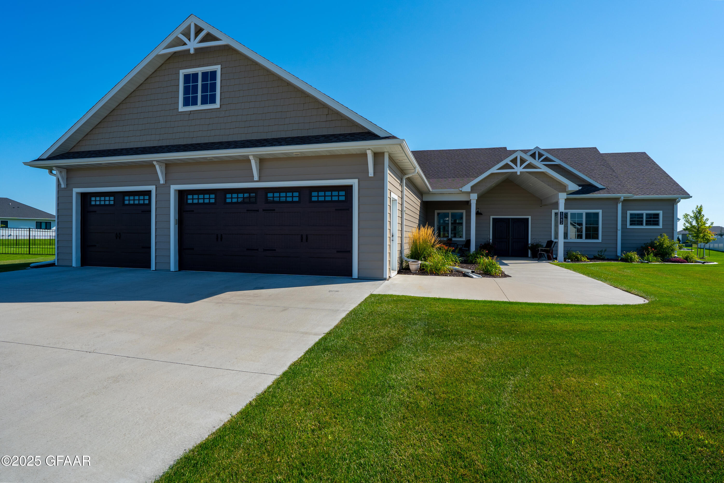 1542 ROSEBUD Circle