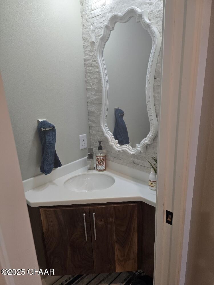 1542 ROSEBUD Circle