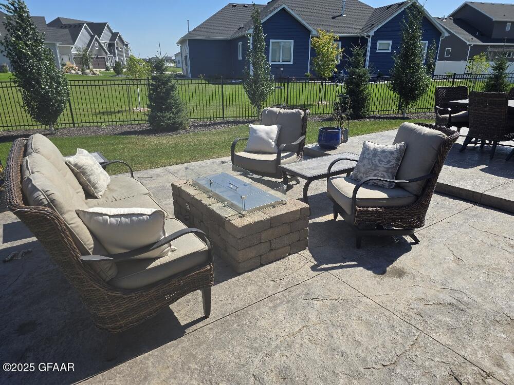 1542 ROSEBUD Circle