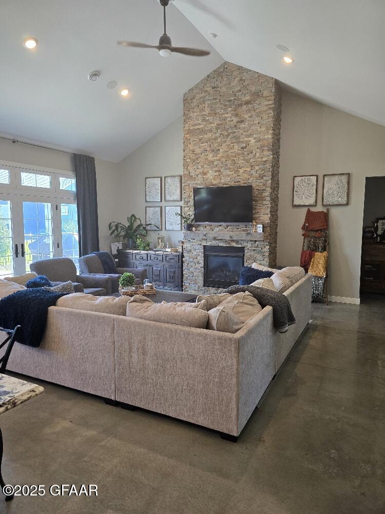 1542 ROSEBUD Circle