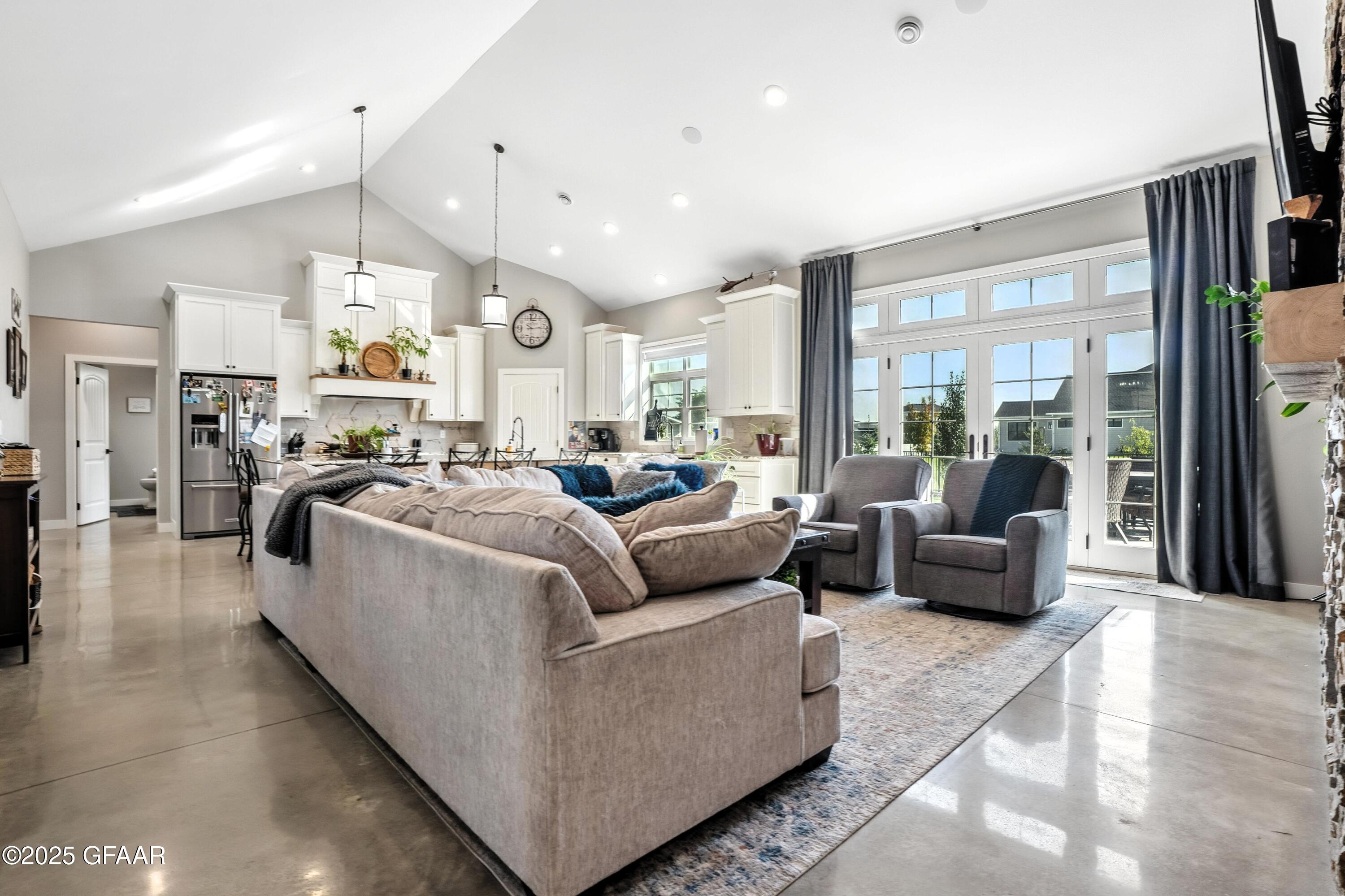 1542 ROSEBUD Circle
