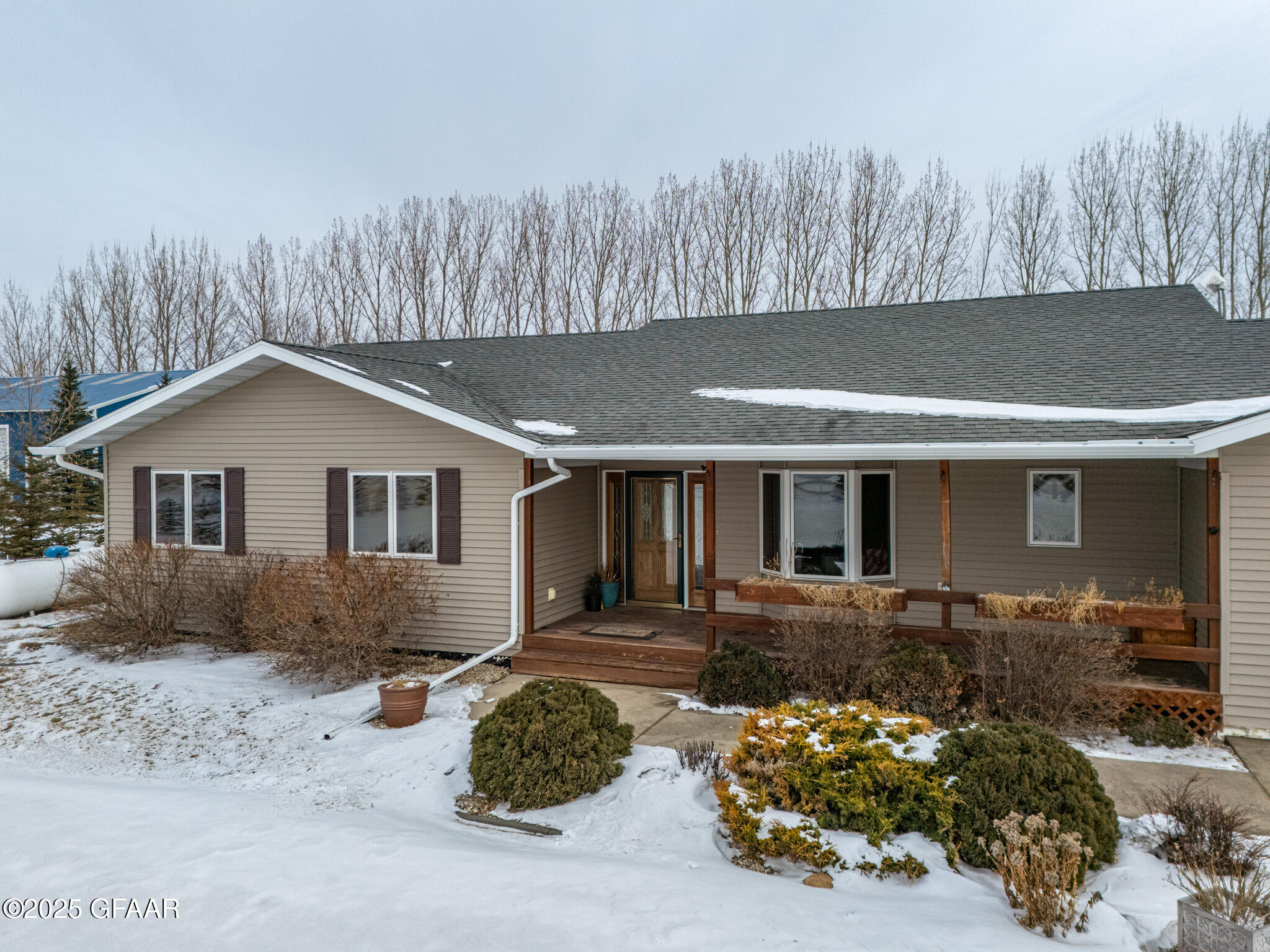 1064 ROBIN Road NE