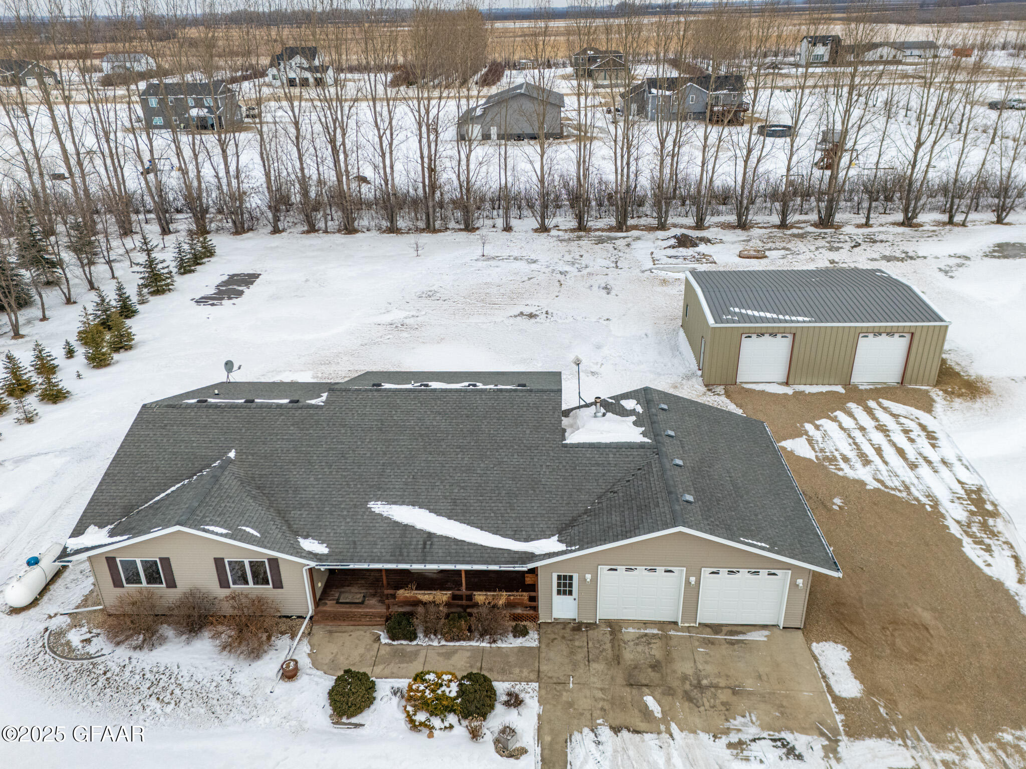 1064 ROBIN Road NE