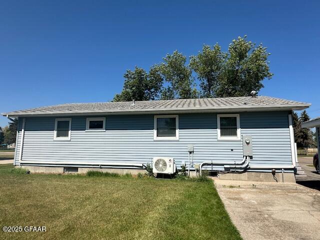 309 E Avenue E