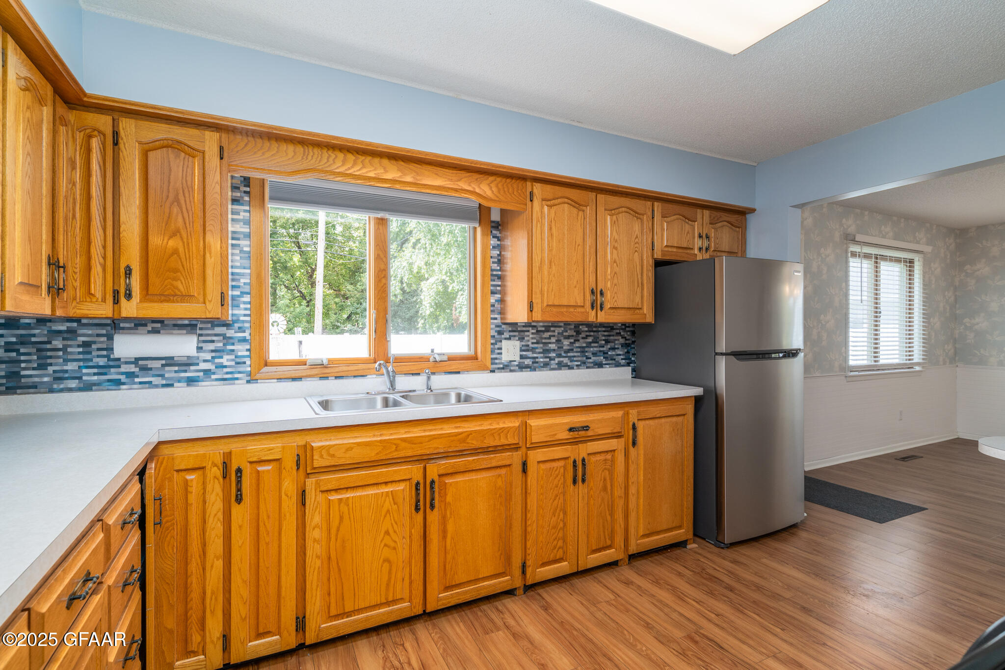 2618 CHESTNUT Street