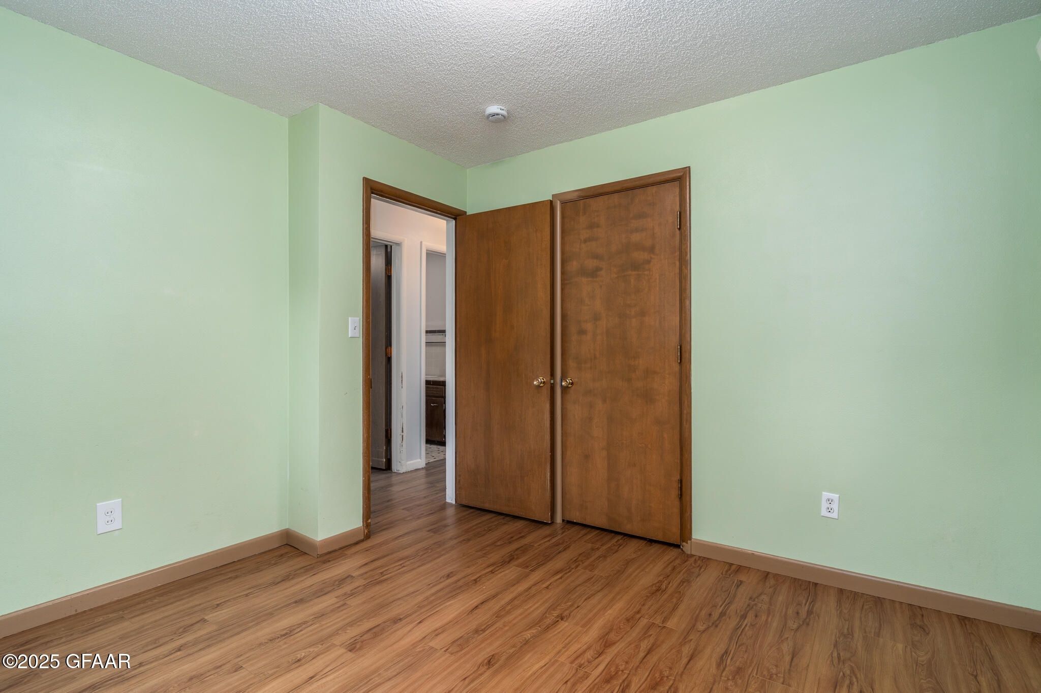 2618 CHESTNUT Street