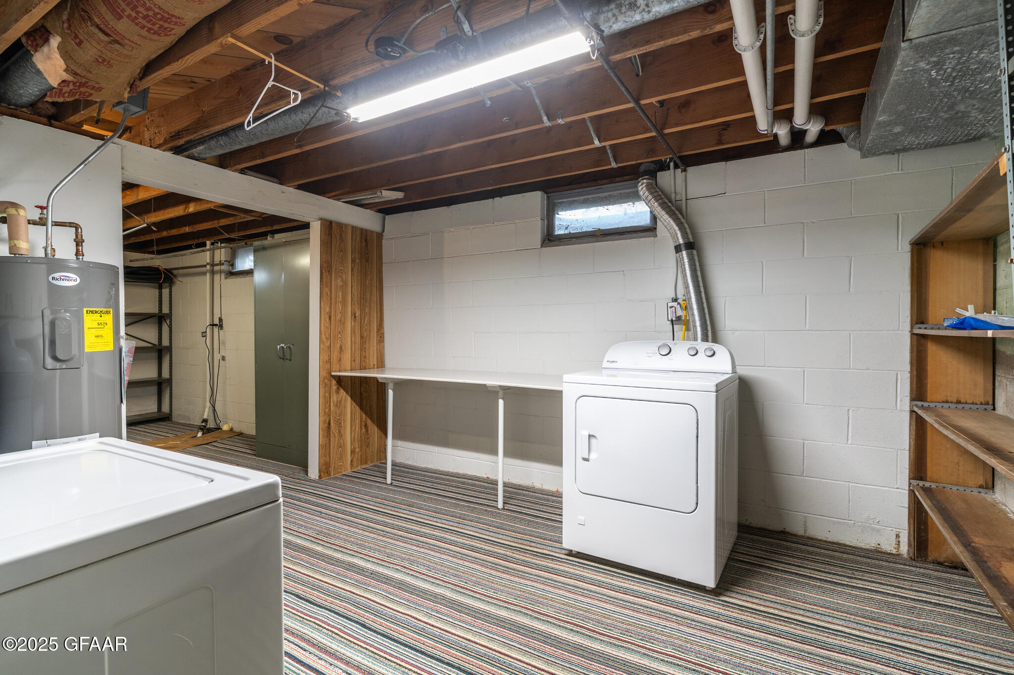 2618 CHESTNUT Street