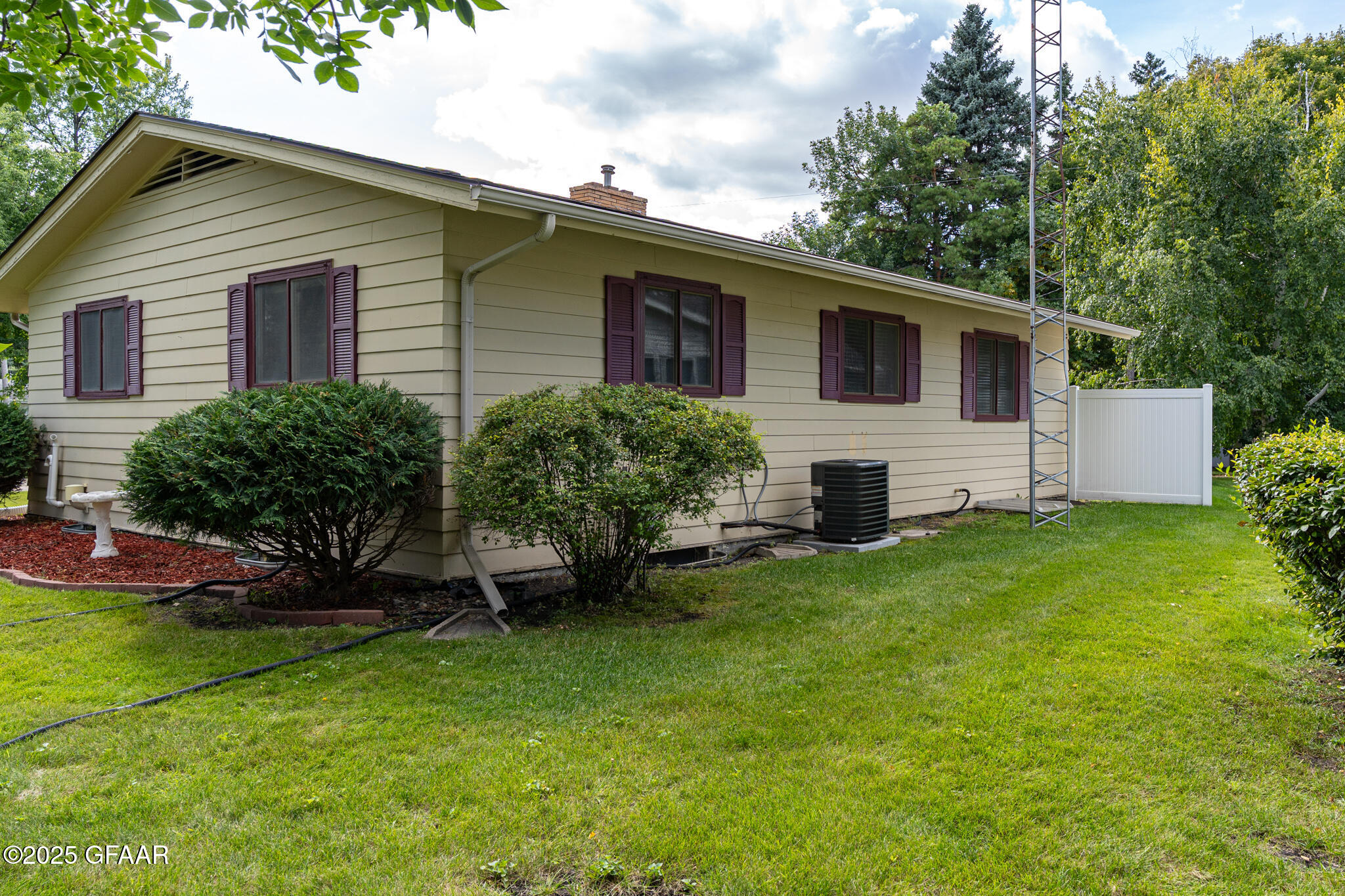 2618 CHESTNUT Street