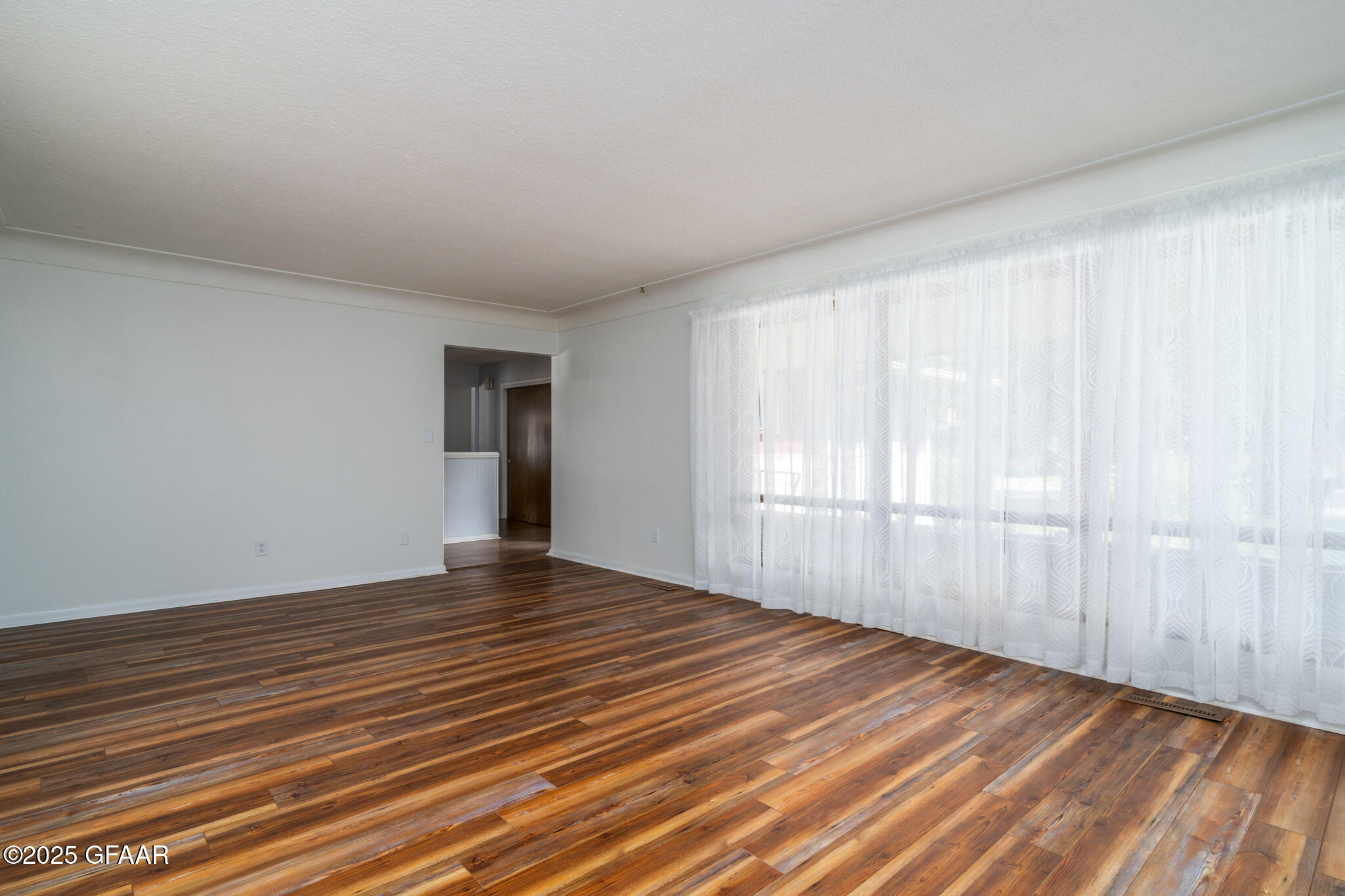 2618 CHESTNUT Street